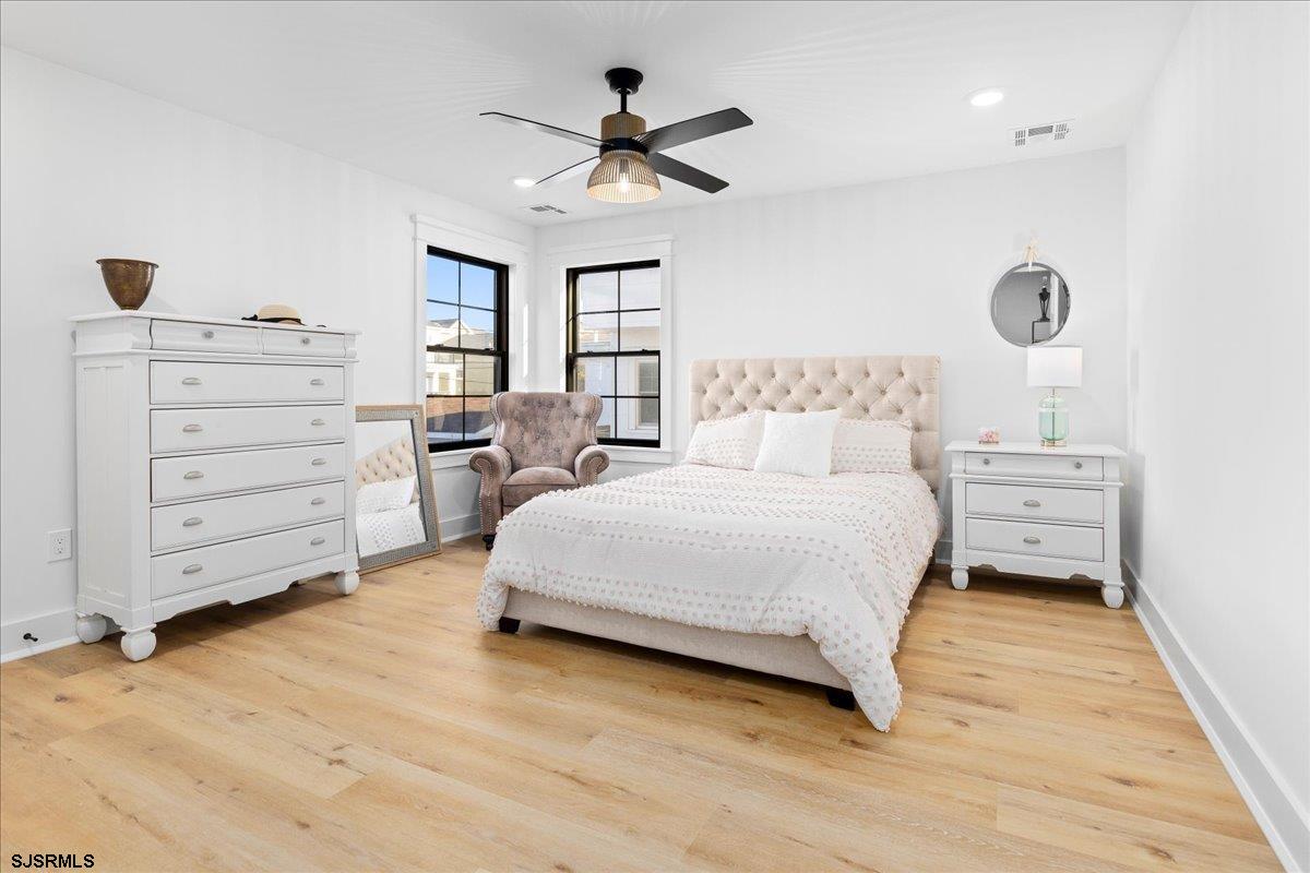 Ventnor, New Jersey 08406, United States, 5 Bedrooms Bedrooms, ,5 BathroomsBathrooms,Residential,Active,23661