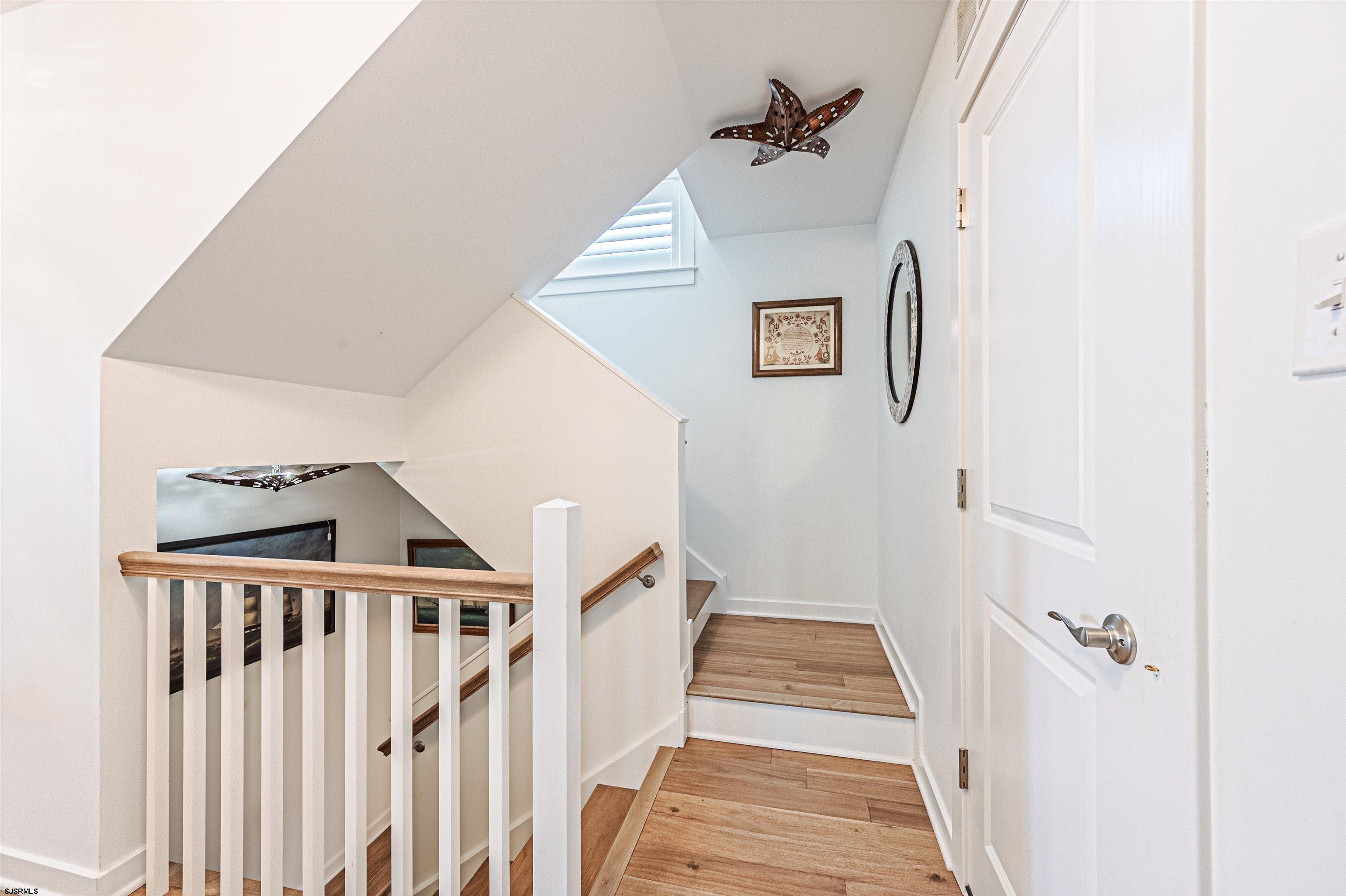 812-14 Moorlyn Terrace