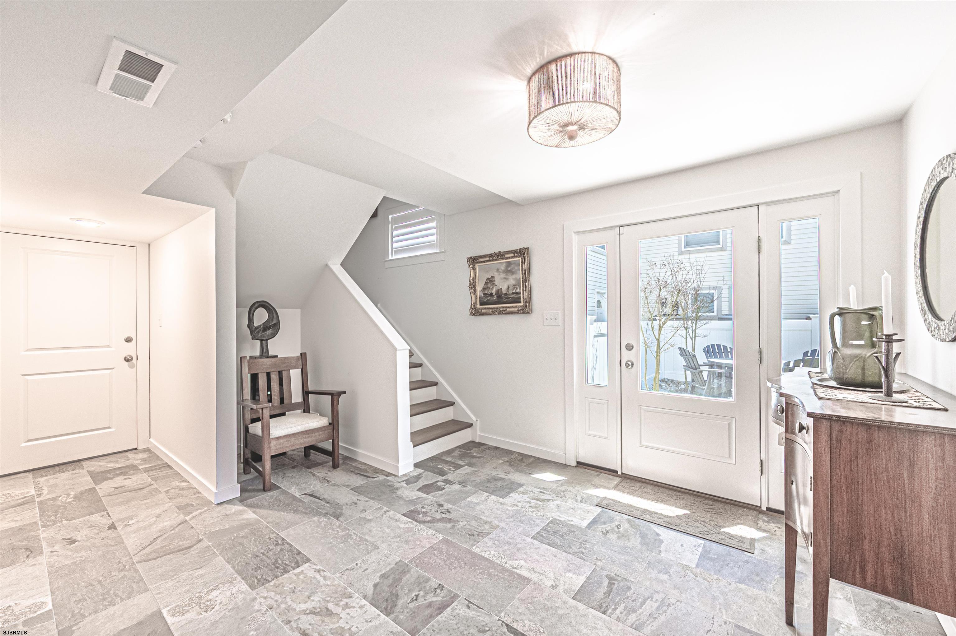 812-14 Moorlyn Terrace