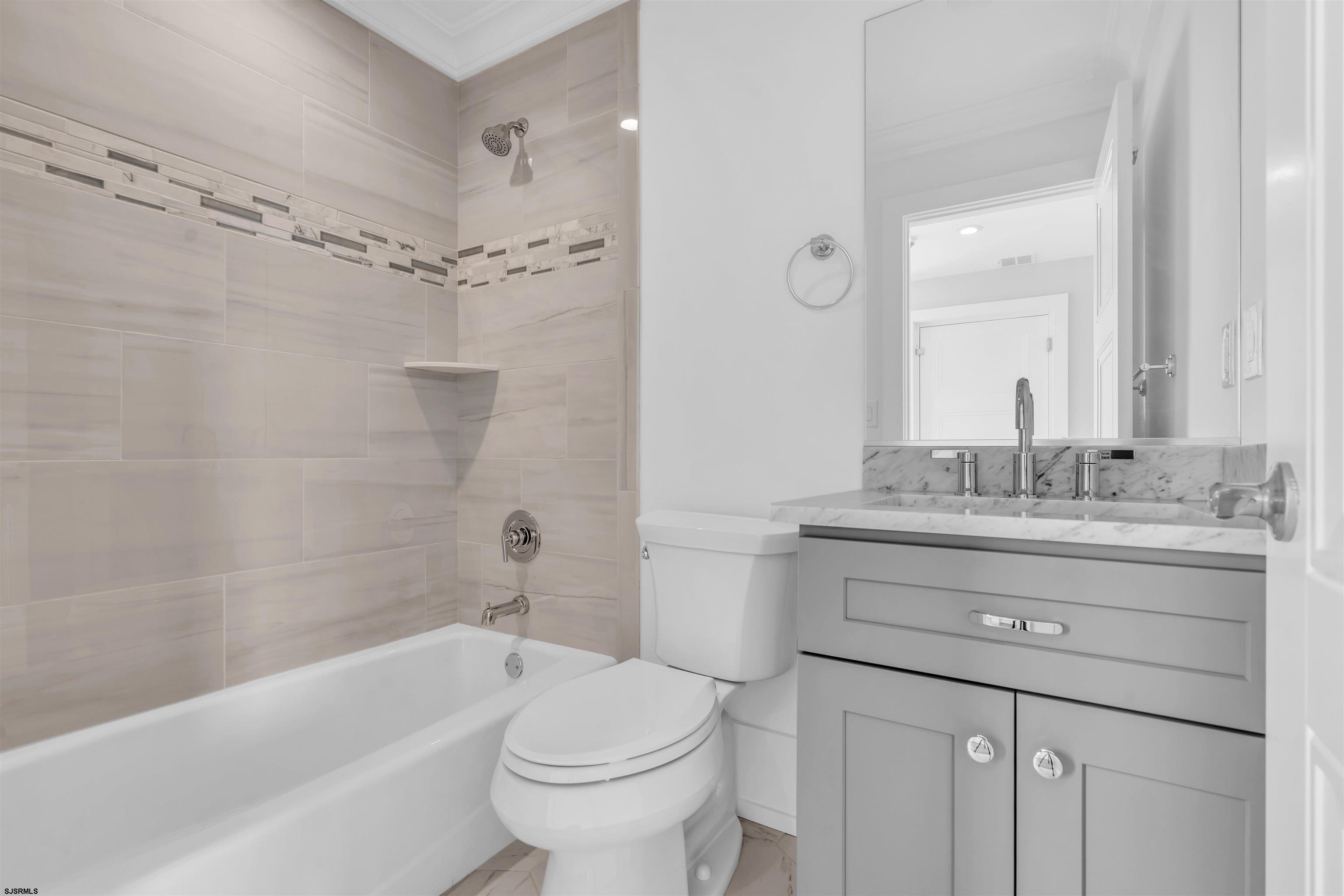 Strathmere, New Jersey 08248, United States, 3 Bedrooms Bedrooms, ,3 BathroomsBathrooms,Residential,Active,102687