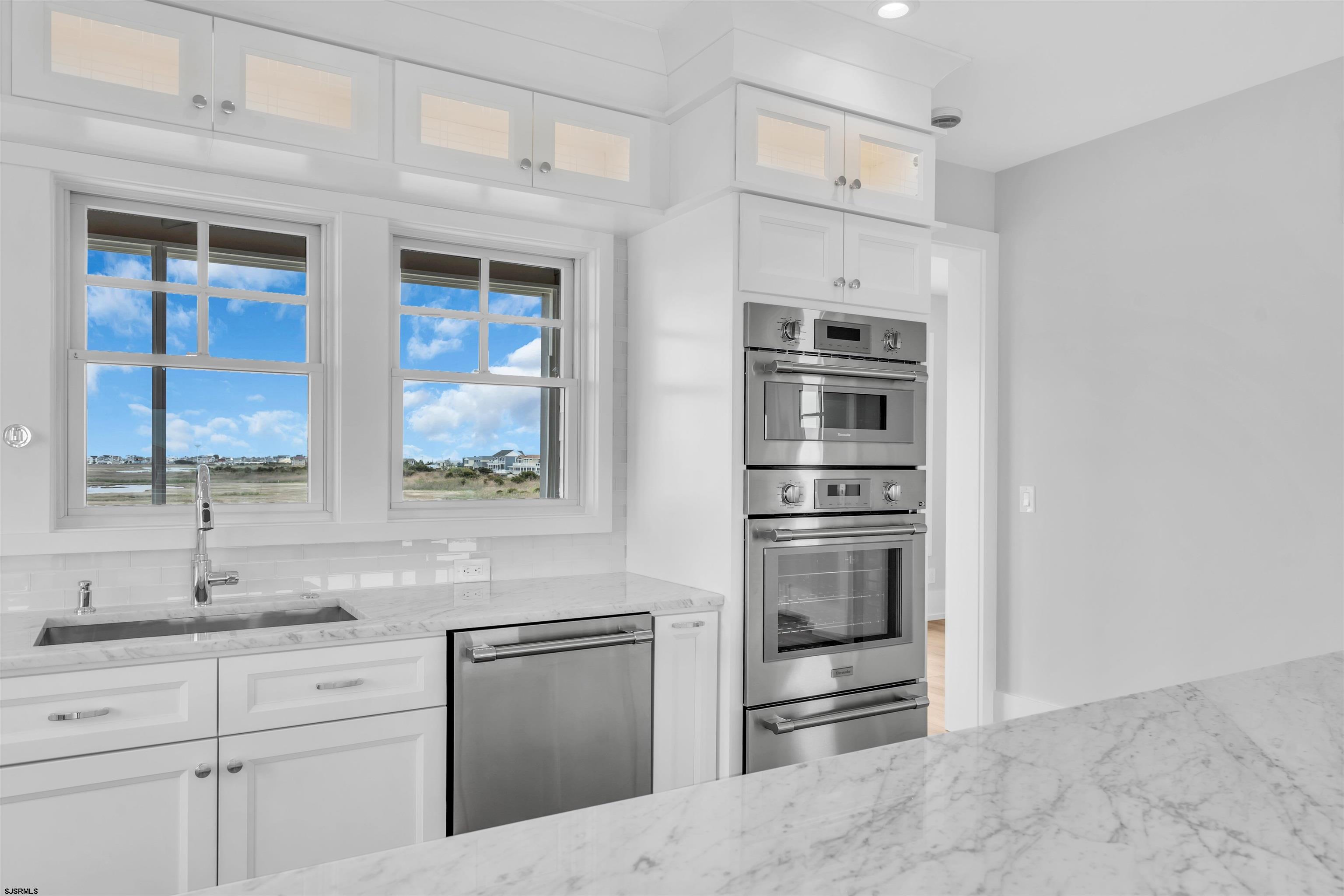 Strathmere, New Jersey 08248, United States, 3 Bedrooms Bedrooms, ,3 BathroomsBathrooms,Residential,Active,102687