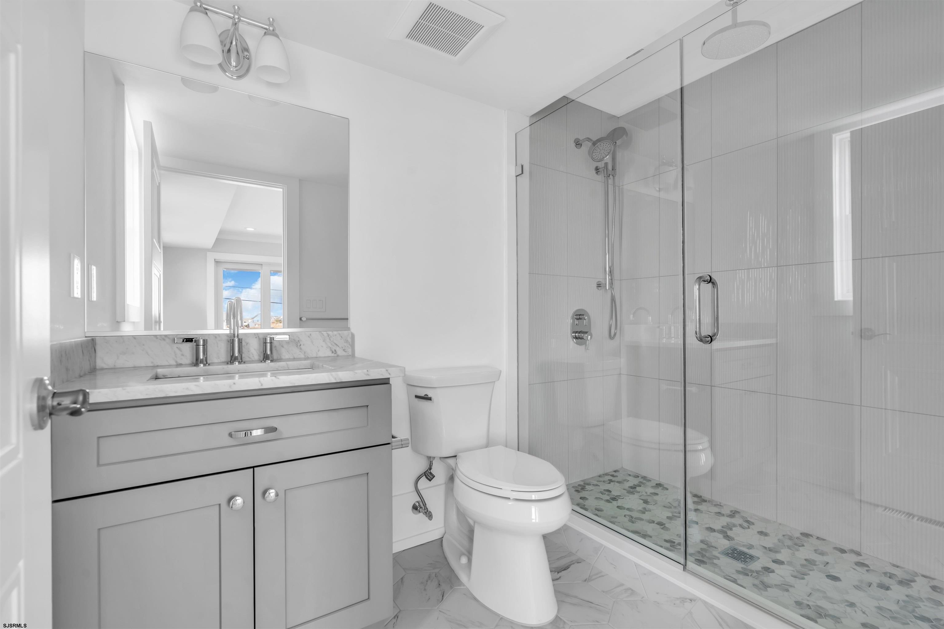 Strathmere, New Jersey 08248, United States, 3 Bedrooms Bedrooms, ,3 BathroomsBathrooms,Residential,Active,102687