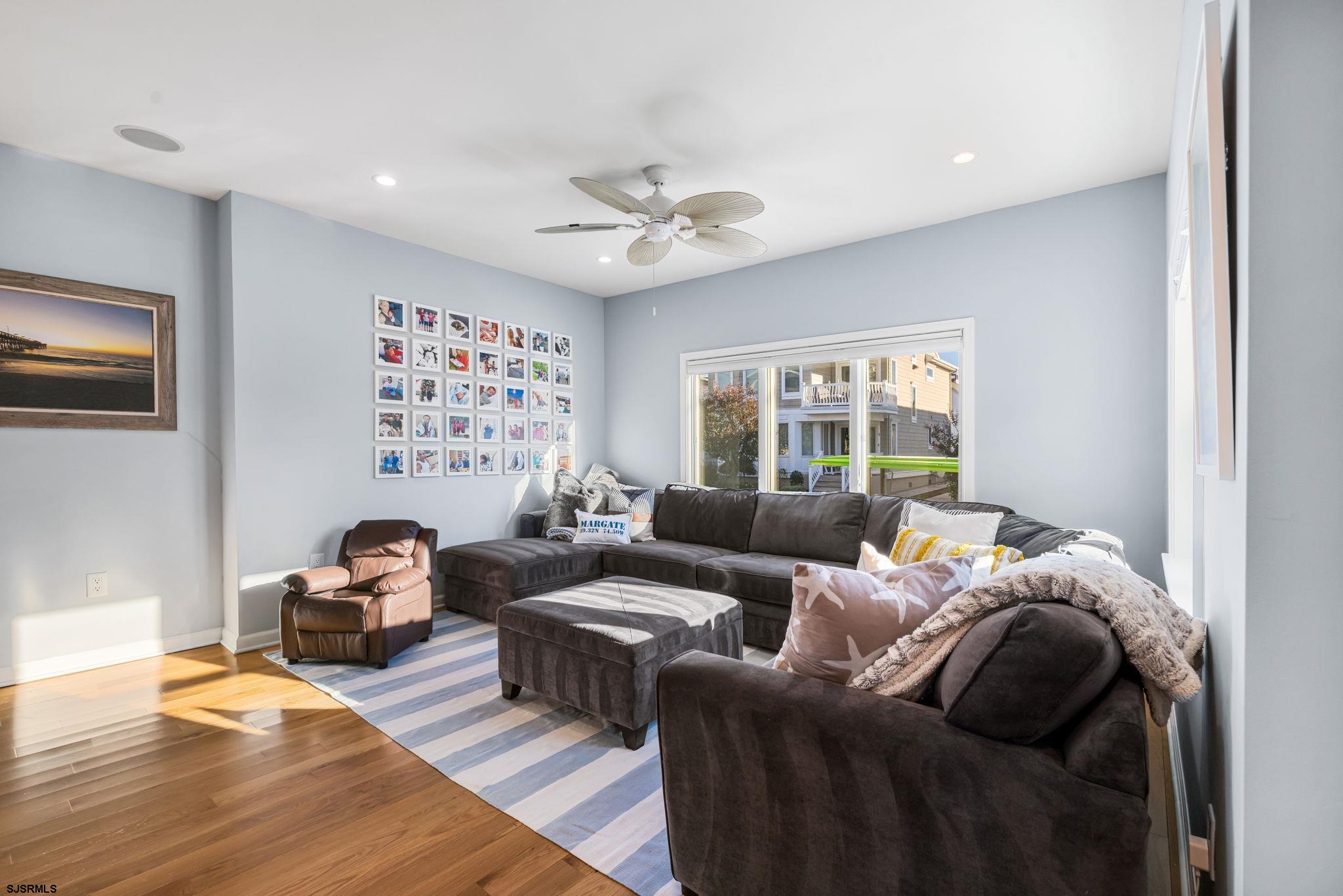 Margate, New Jersey 08402, United States, 4 Bedrooms Bedrooms, ,3 BathroomsBathrooms,Residential,Active,201811