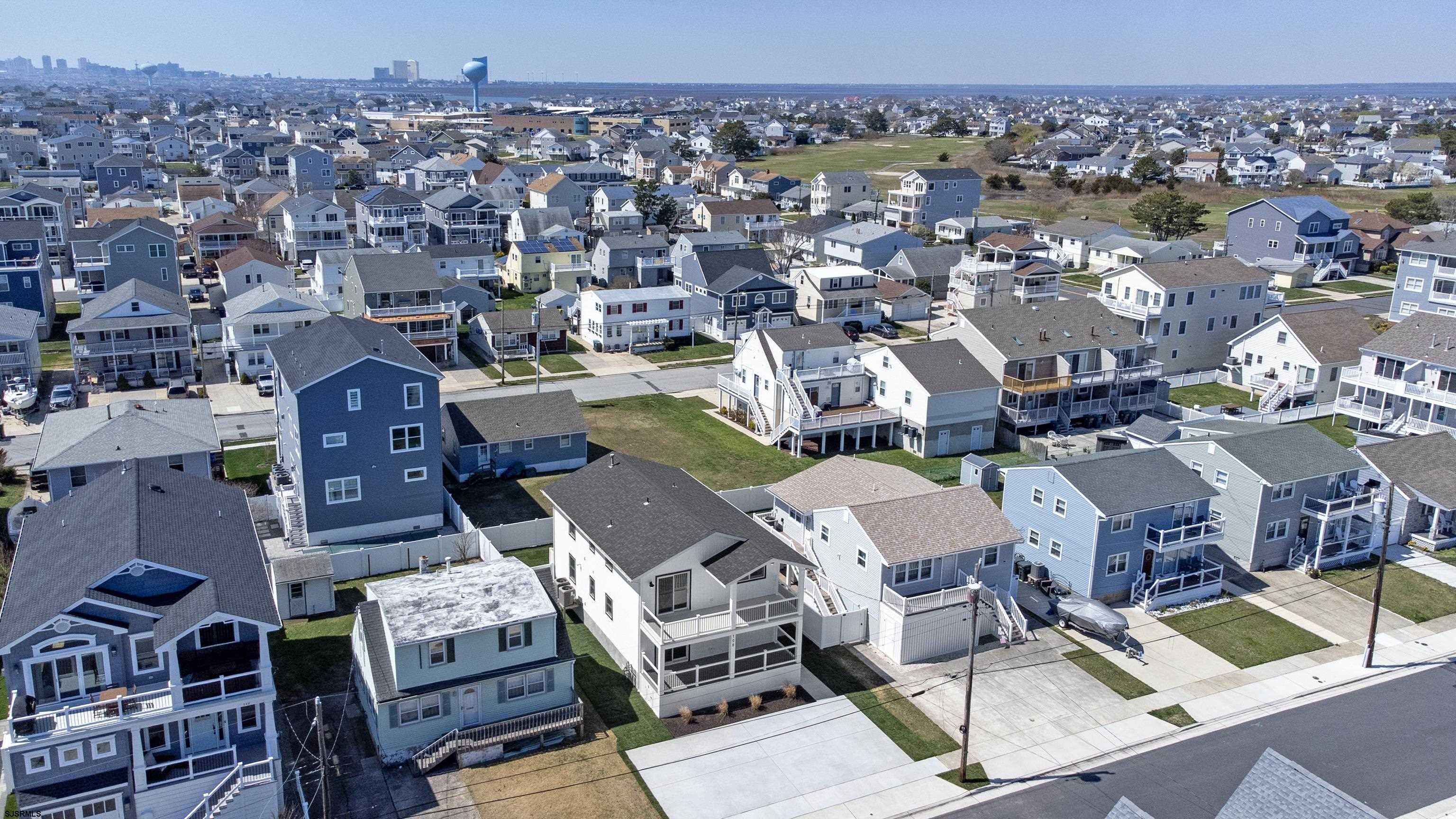 Brigantine, New Jersey 08203, United States, 2 Bedrooms Bedrooms, ,2 BathroomsBathrooms,Residential,Active,103398