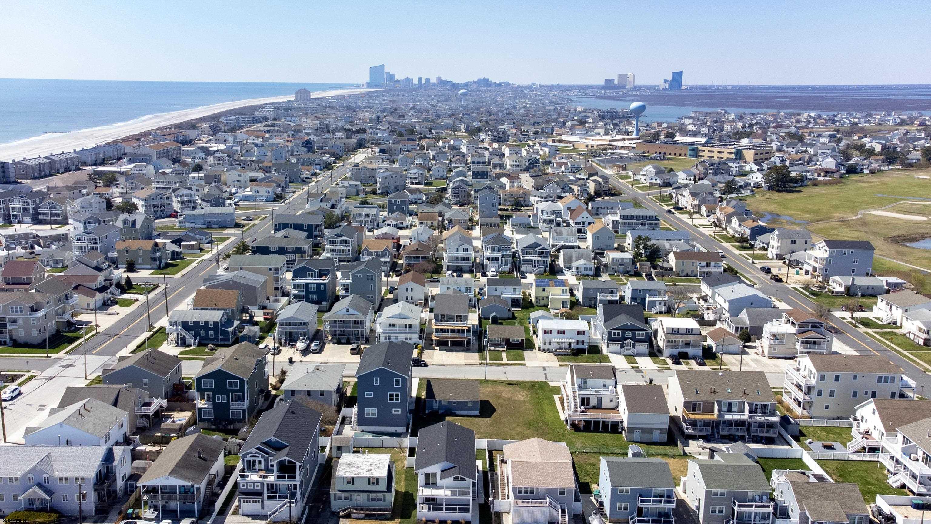 Brigantine, New Jersey 08203, United States, 2 Bedrooms Bedrooms, ,2 BathroomsBathrooms,Residential,Active,103398