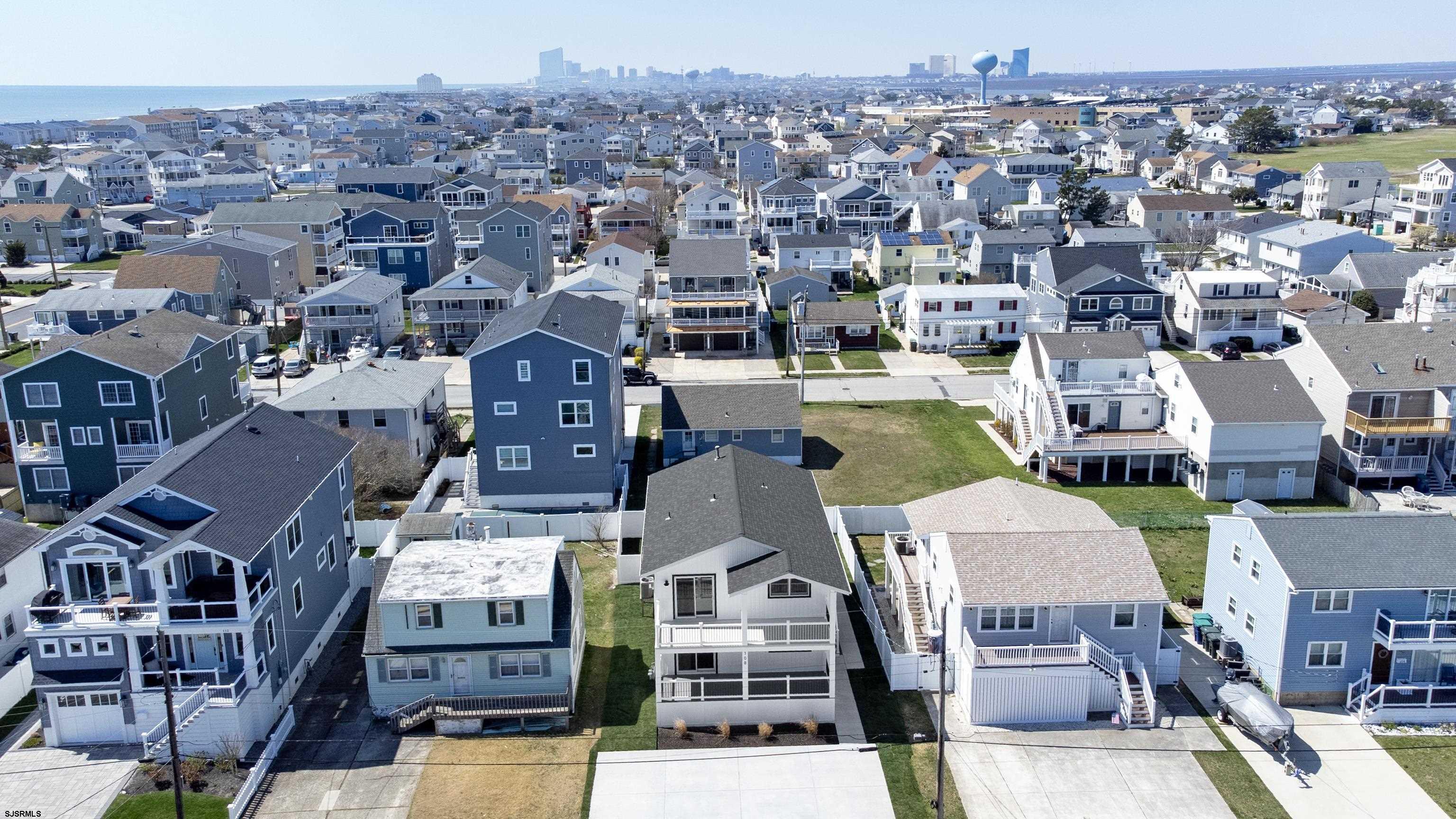 Brigantine, New Jersey 08203, United States, 2 Bedrooms Bedrooms, ,2 BathroomsBathrooms,Residential,Active,103398