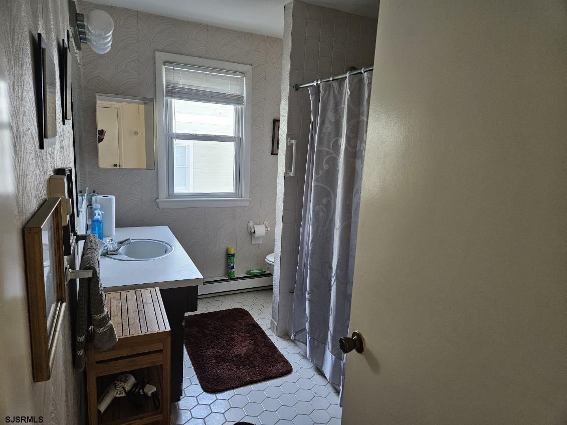 Ventnor, New Jersey 08406, United States, 1 Bedroom Bedrooms, ,1 BathroomBathrooms,Residential,Active,233202