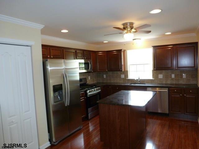 Egg Harbor Township, New Jersey 08234, United States, 3 Bedrooms Bedrooms, ,3 BathroomsBathrooms,Residential,Active,75371