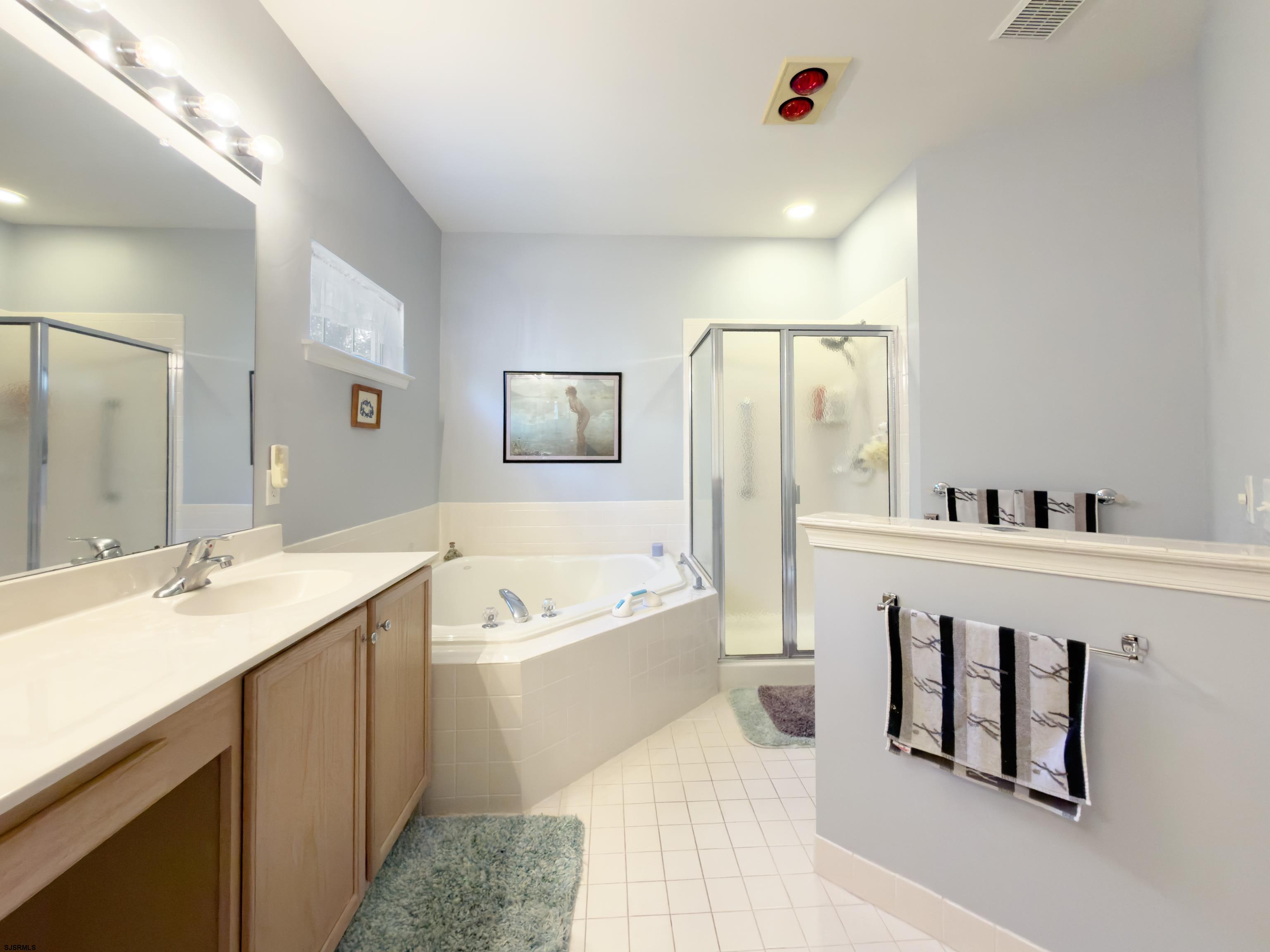 Egg Harbor Township, New Jersey 08234, United States, 3 Bedrooms Bedrooms, ,3 BathroomsBathrooms,Residential,Active,248402