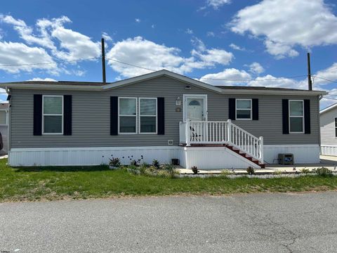 Mobile Home For Sale - 7 Stanton<br/> Egg Harbor Township, NJ 08234