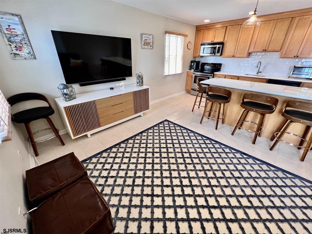 Margate, New Jersey 08402, United States, 2 Bedrooms Bedrooms, ,1 BathroomBathrooms,Residential,Active,6691