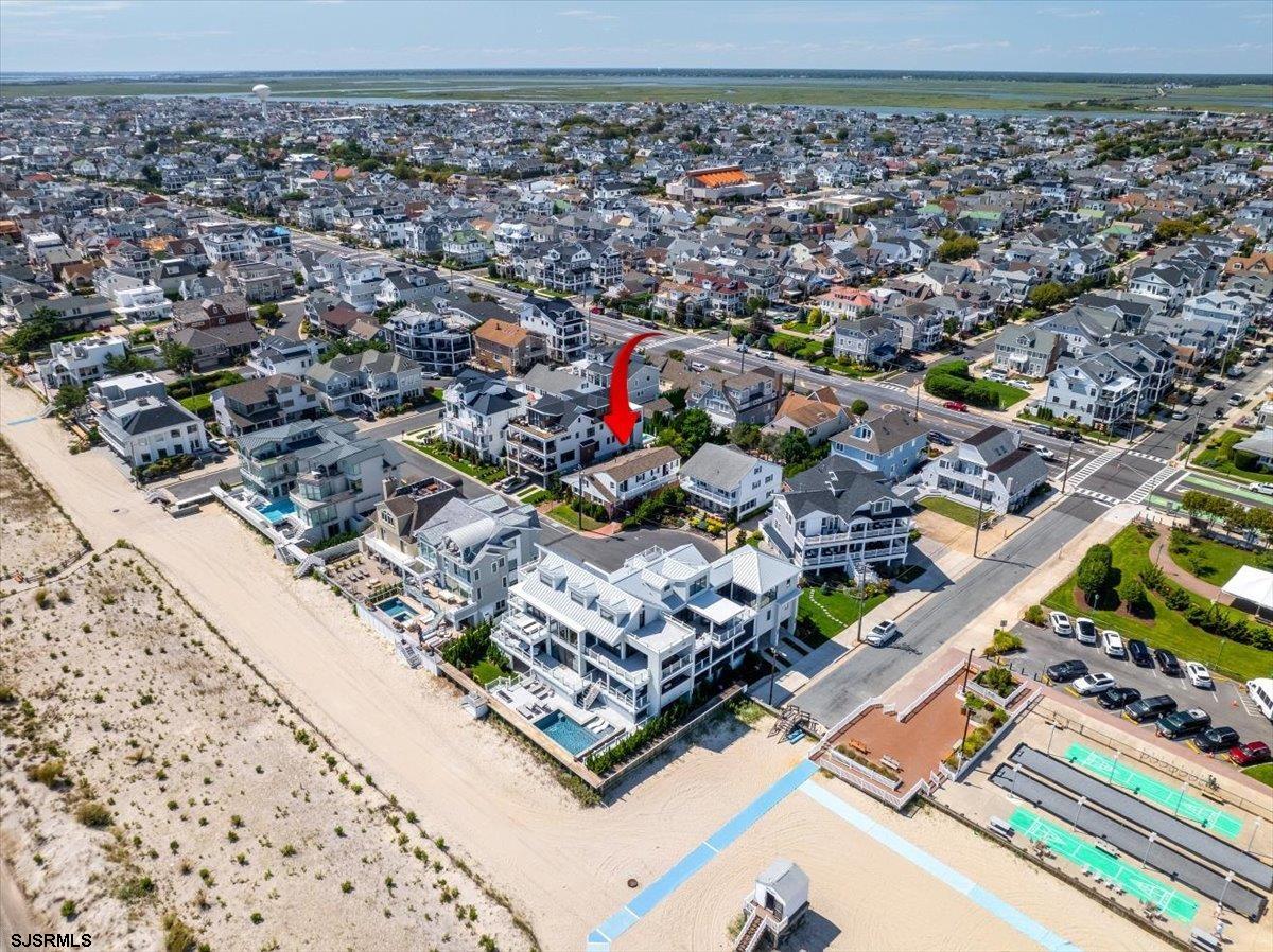 Margate, New Jersey 08402, United States, 6 Bedrooms Bedrooms, ,3 BathroomsBathrooms,Residential,Active,235575