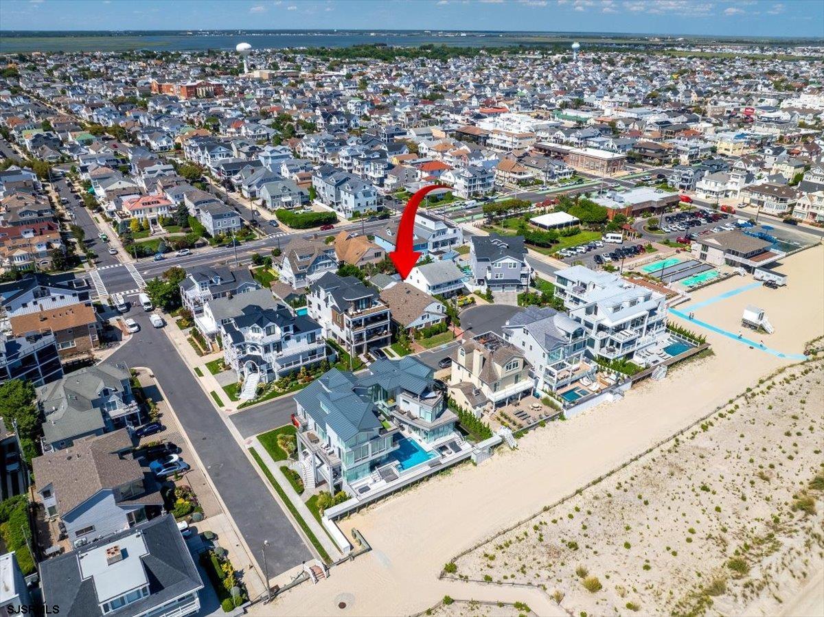 Margate, New Jersey 08402, United States, 6 Bedrooms Bedrooms, ,3 BathroomsBathrooms,Residential,Active,235575