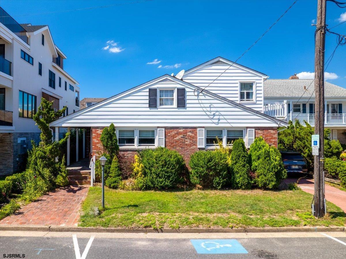 Margate, New Jersey 08402, United States, 6 Bedrooms Bedrooms, ,3 BathroomsBathrooms,Residential,Active,235575