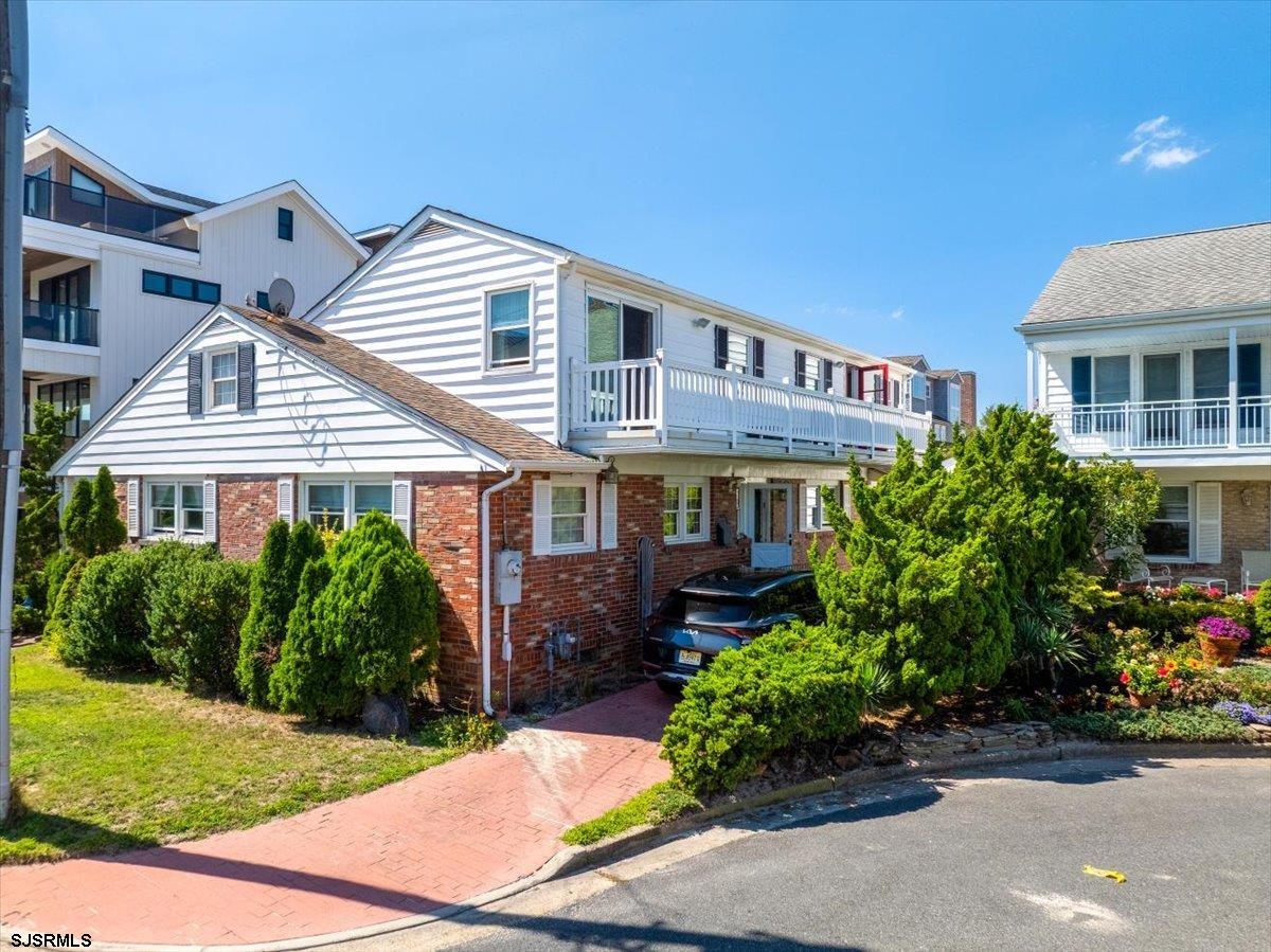 Margate, New Jersey 08402, United States, 6 Bedrooms Bedrooms, ,3 BathroomsBathrooms,Residential,Active,235575