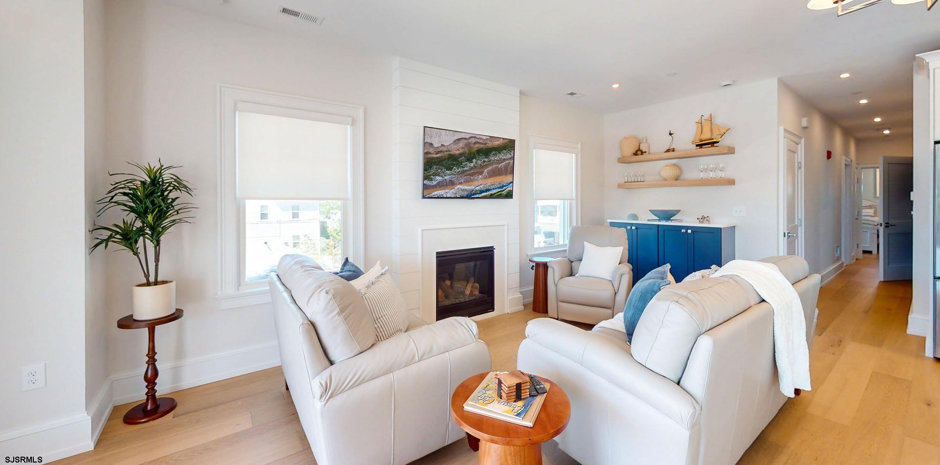 Ocean City, New Jersey 08226, United States, 3 Bedrooms Bedrooms, ,2 BathroomsBathrooms,Residential,Pending,161546