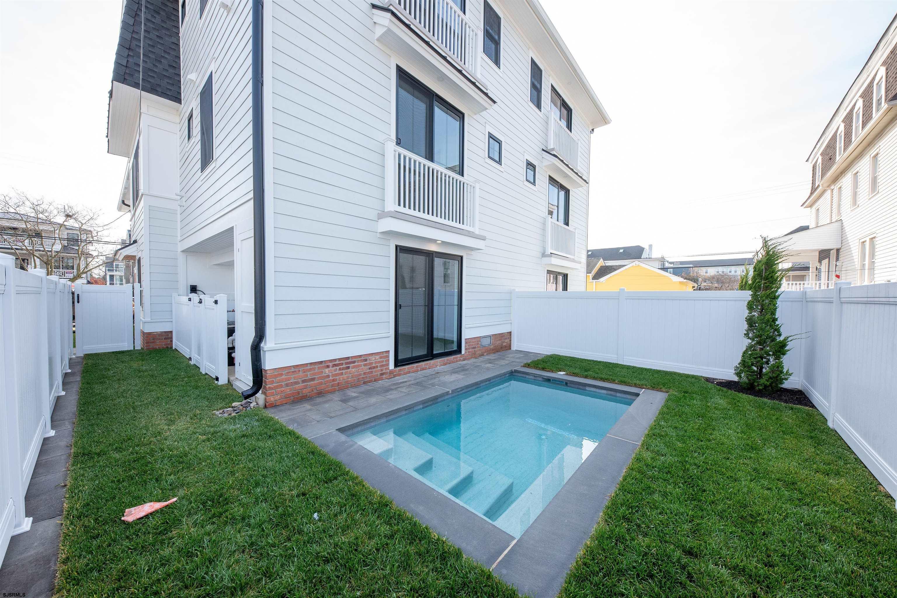 Ocean City, New Jersey 08226, United States, 5 Bedrooms Bedrooms, ,6 BathroomsBathrooms,Residential,Active,25005