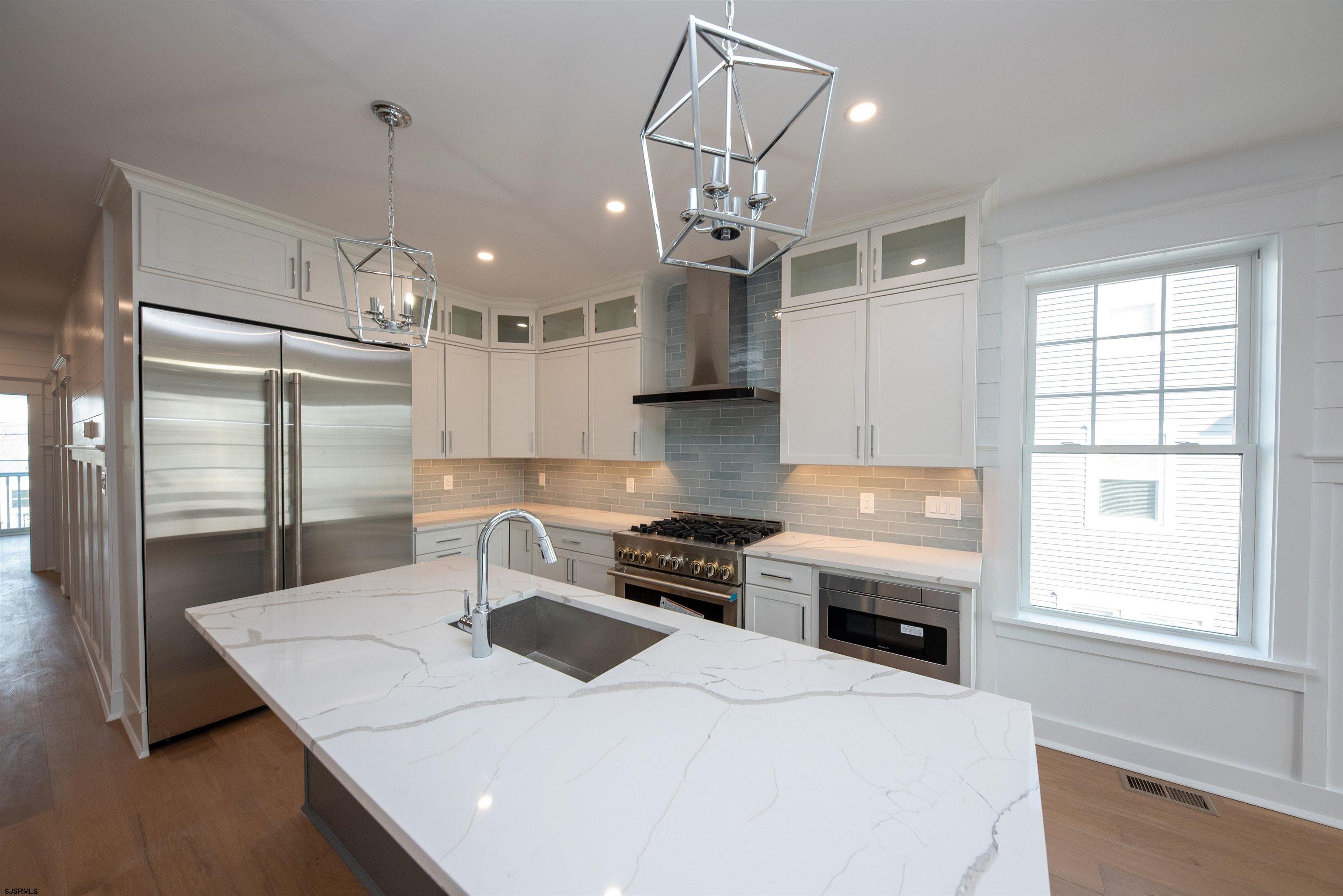 Ocean City, New Jersey 08226, United States, 5 Bedrooms Bedrooms, ,6 BathroomsBathrooms,Residential,Active,25005