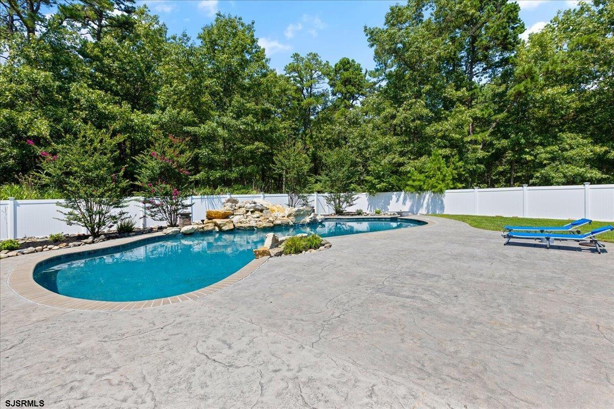 Egg Harbor City, New Jersey 08215, United States, 5 Bedrooms Bedrooms, ,5 BathroomsBathrooms,Residential,Active,48881