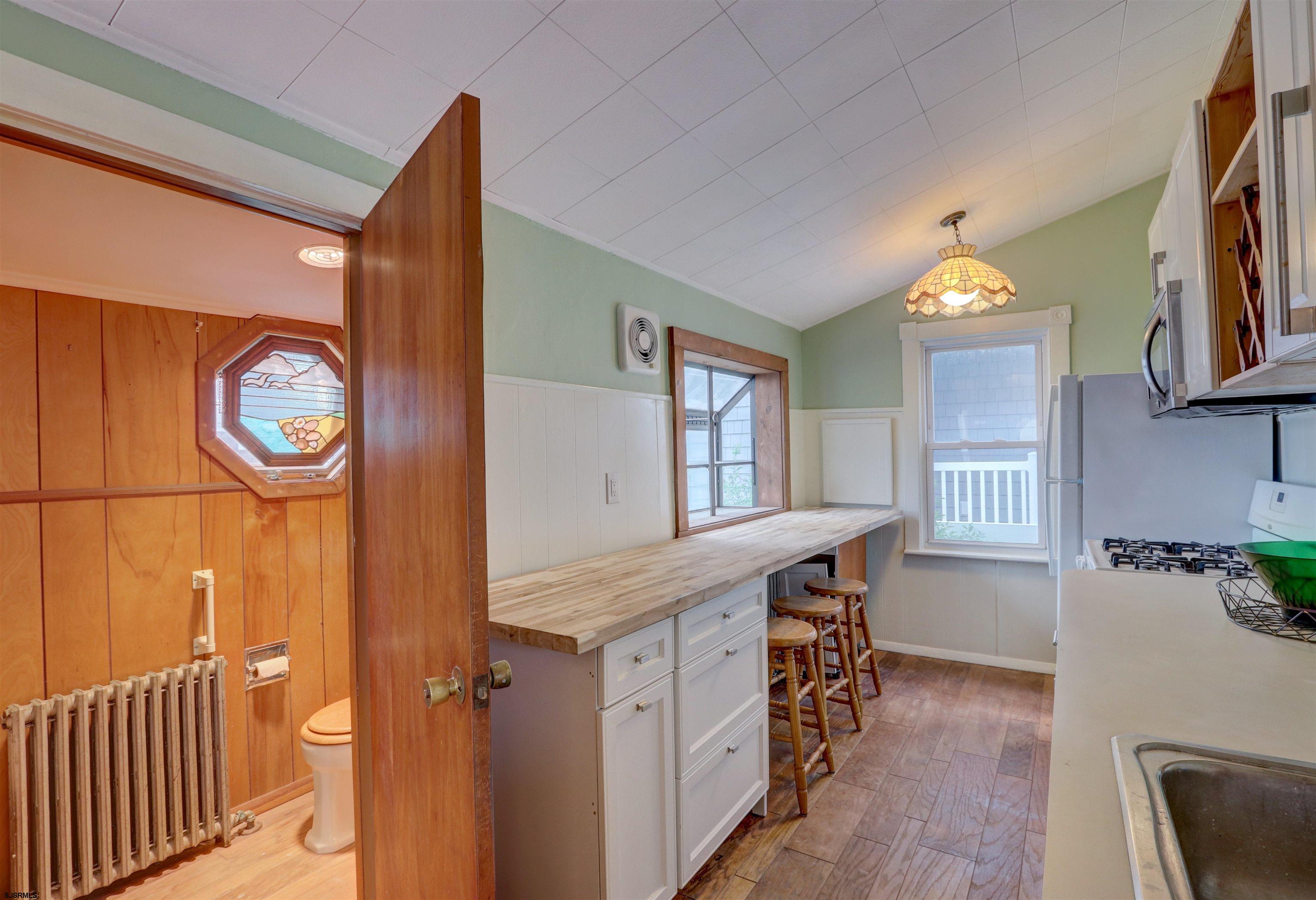 Margate, New Jersey 08402, United States, 2 Bedrooms Bedrooms, ,2 BathroomsBathrooms,Residential,Active,181009