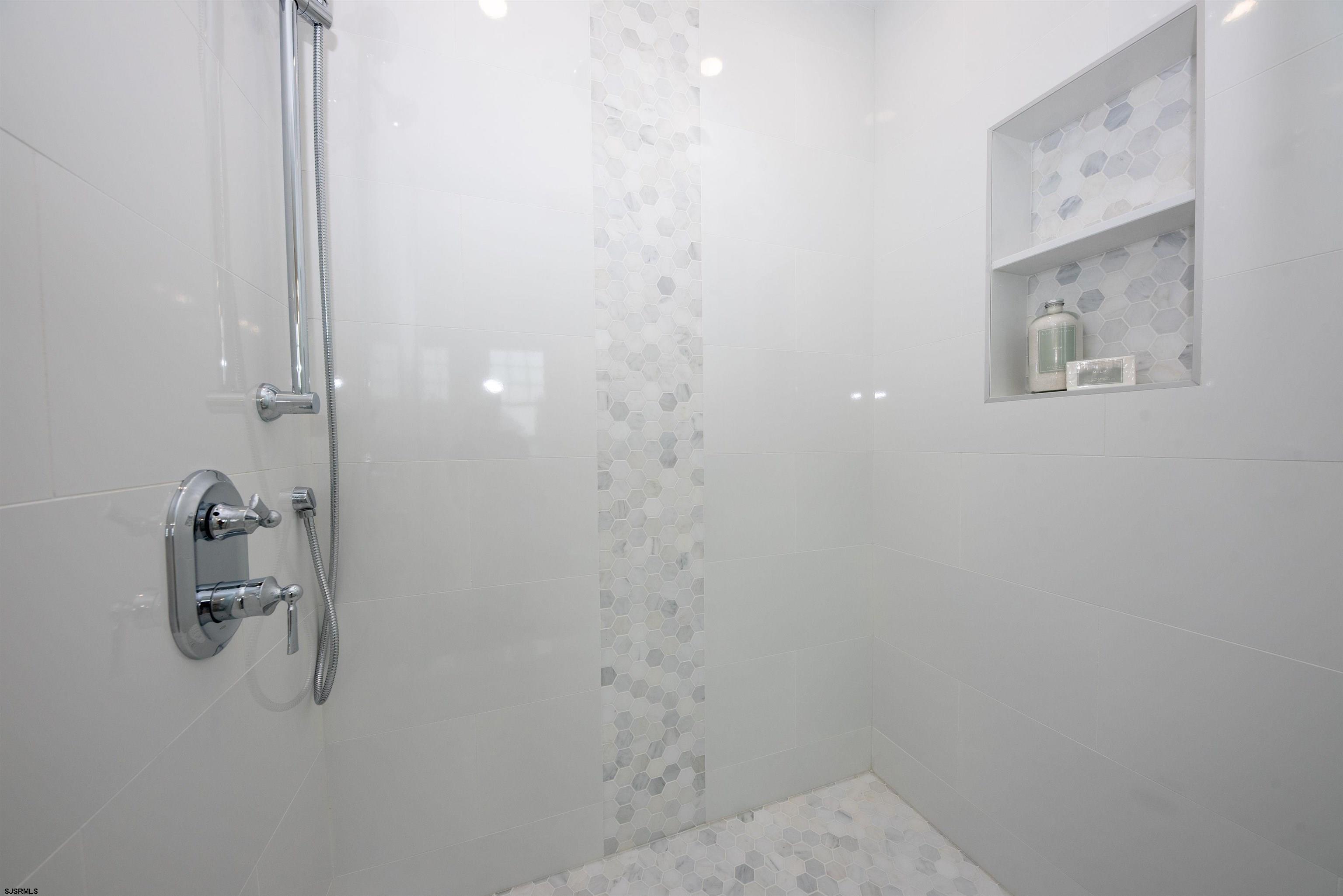 Ocean City, New Jersey 08226, United States, 5 Bedrooms Bedrooms, ,6 BathroomsBathrooms,Residential,Active,144246