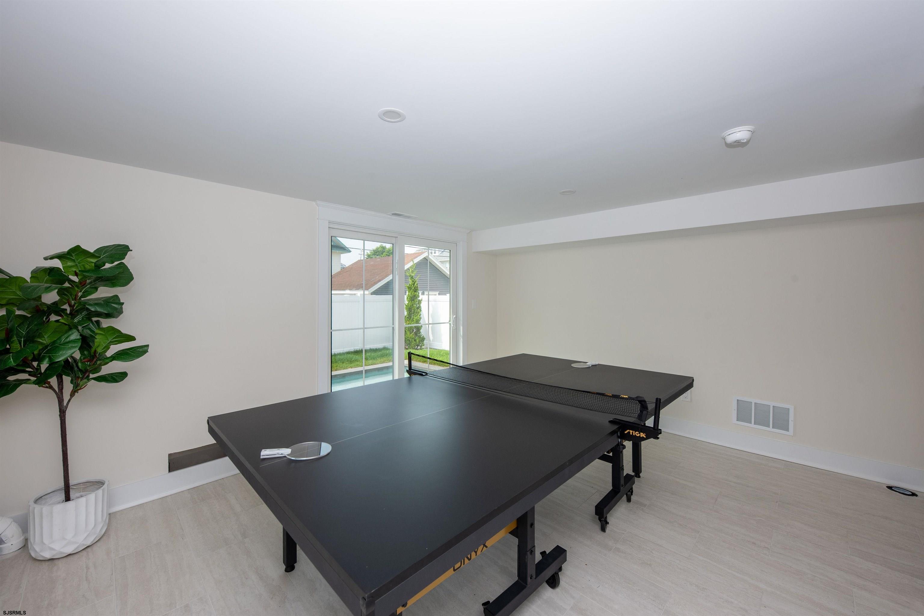 Ocean City, New Jersey 08226, United States, 5 Bedrooms Bedrooms, ,6 BathroomsBathrooms,Residential,Active,144246