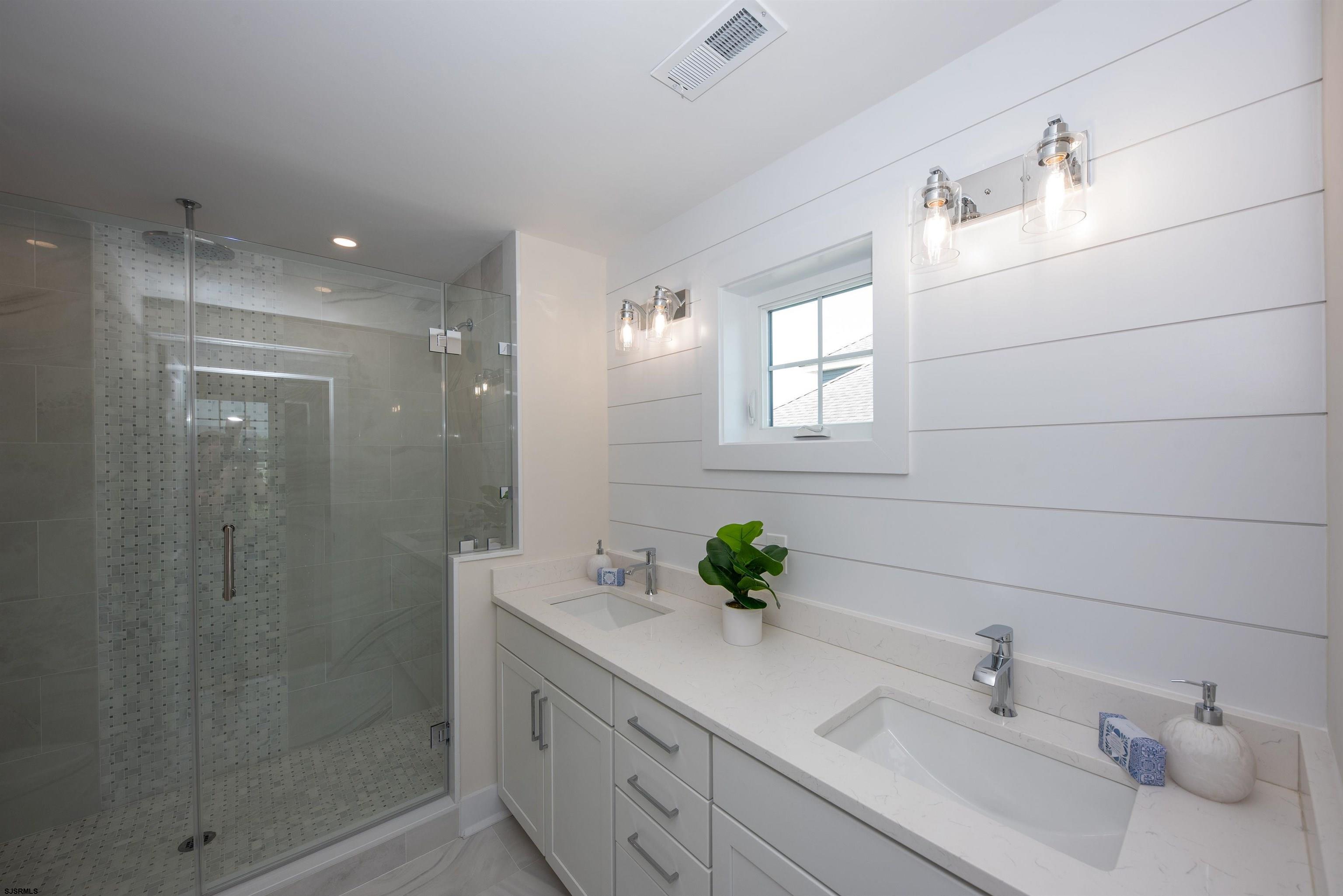 Ocean City, New Jersey 08226, United States, 5 Bedrooms Bedrooms, ,6 BathroomsBathrooms,Residential,Active,144246