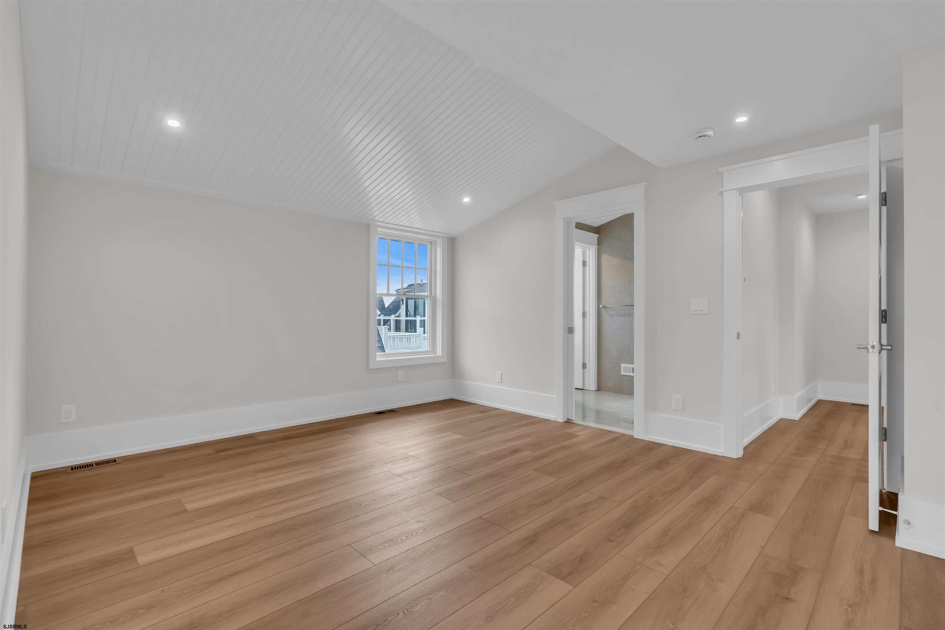 Ocean City, New Jersey 08226, United States, 5 Bedrooms Bedrooms, ,4 BathroomsBathrooms,Residential,Active,248439