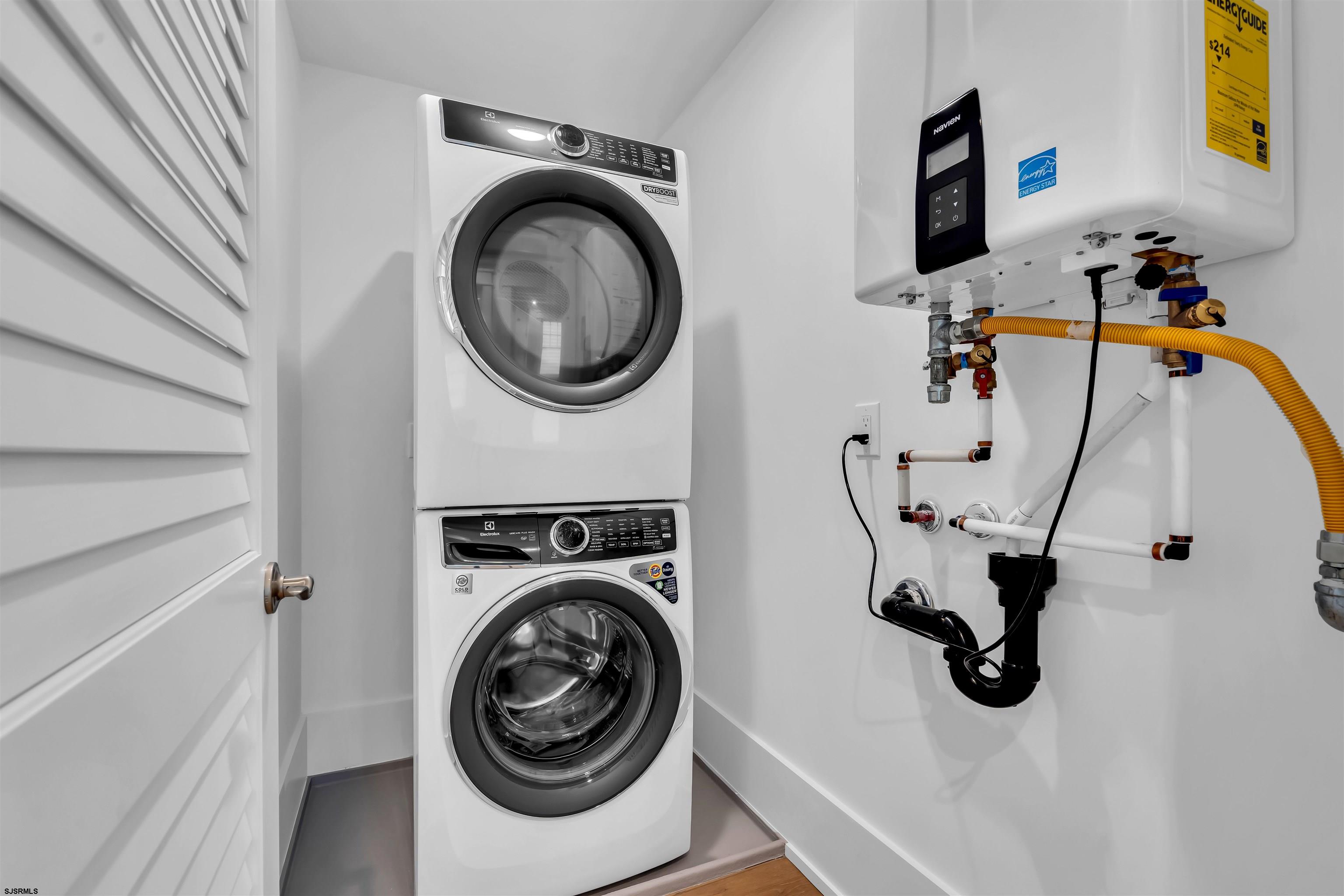 Ocean City, New Jersey 08226, United States, 5 Bedrooms Bedrooms, ,4 BathroomsBathrooms,Residential,Active,248439