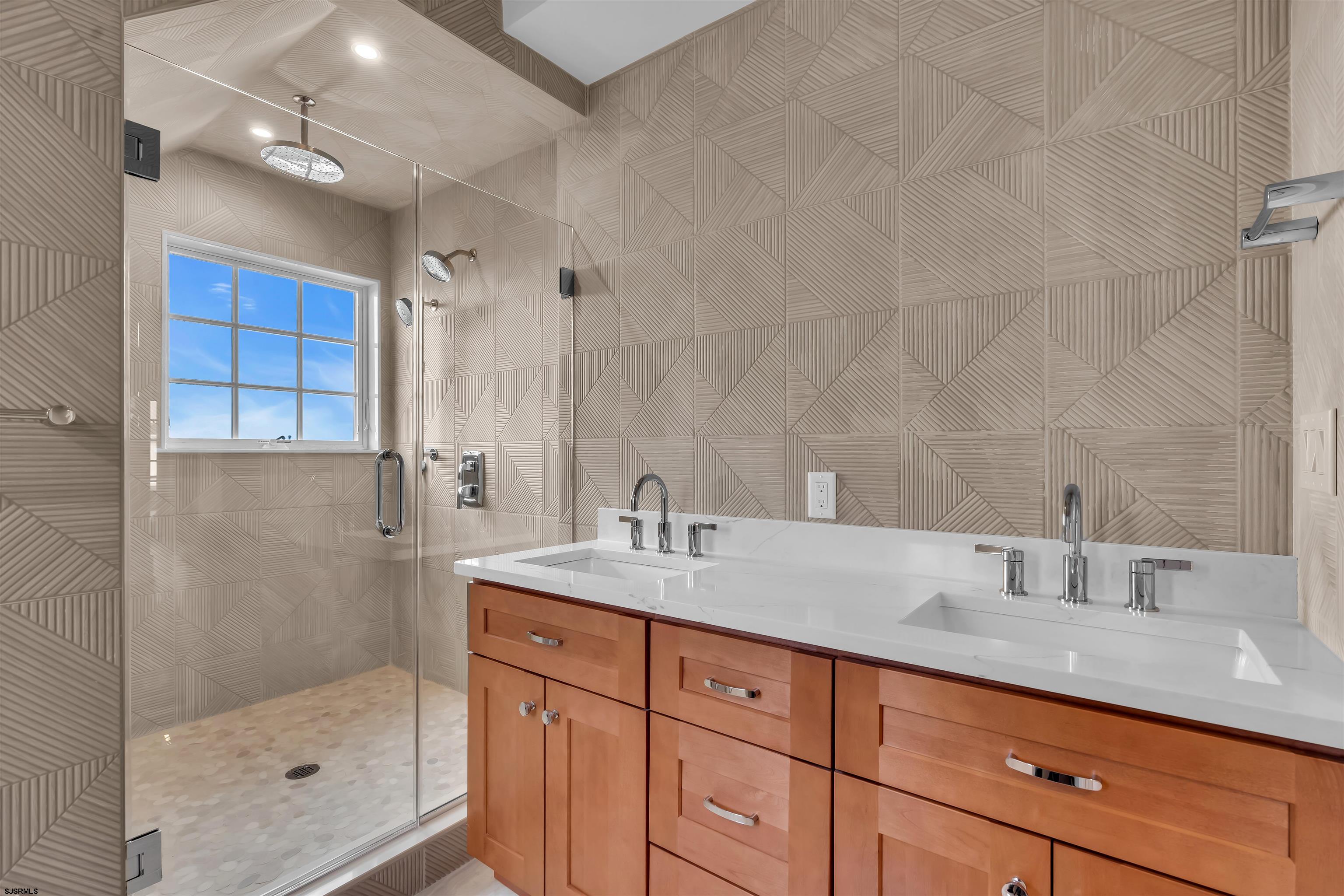 Ocean City, New Jersey 08226, United States, 5 Bedrooms Bedrooms, ,4 BathroomsBathrooms,Residential,Active,248439