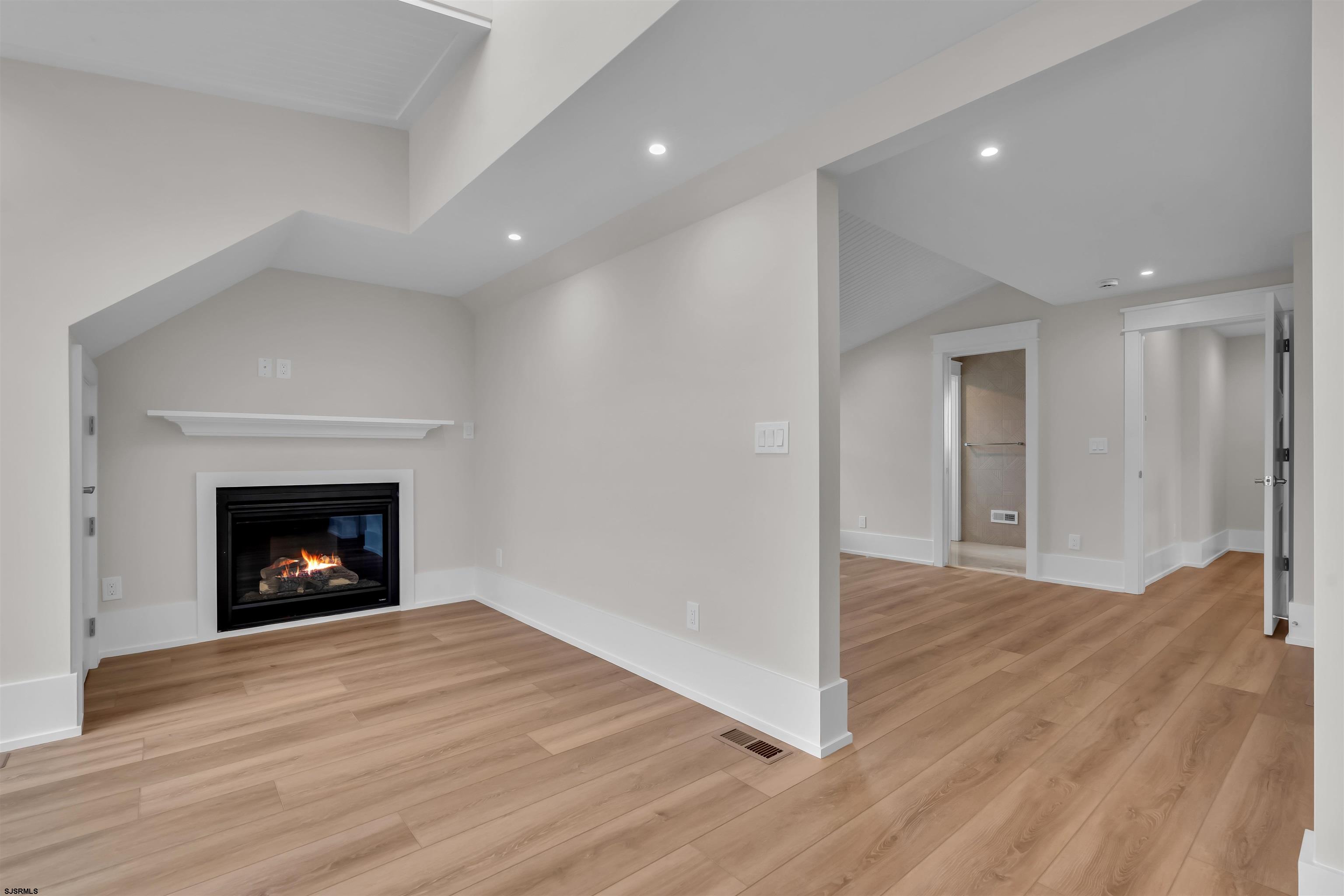 Ocean City, New Jersey 08226, United States, 5 Bedrooms Bedrooms, ,4 BathroomsBathrooms,Residential,Active,248439