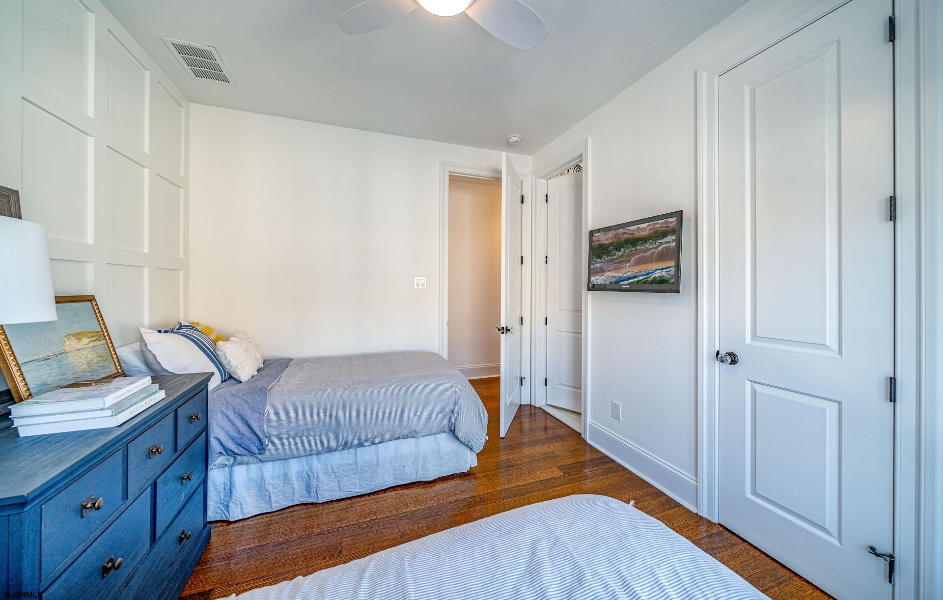 Ocean City, New Jersey 08226, United States, 5 Bedrooms Bedrooms, ,5 BathroomsBathrooms,Residential,Active,2772