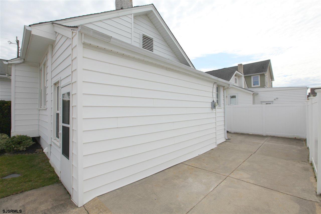 Longport, New Jersey 08403, United States, 3 Bedrooms Bedrooms, ,2 BathroomsBathrooms,Residential,Active,114842