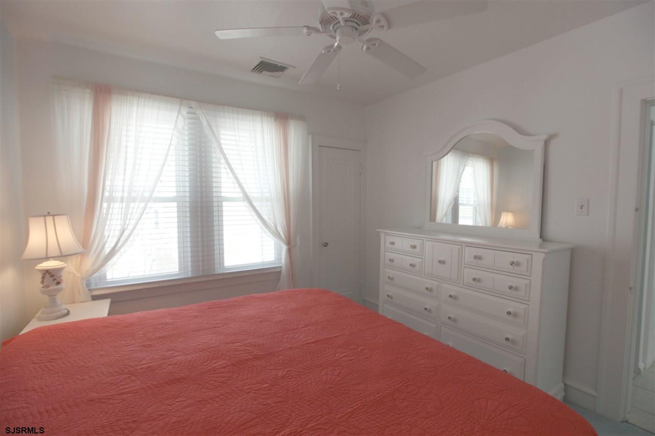 Longport, New Jersey 08403, United States, 3 Bedrooms Bedrooms, ,2 BathroomsBathrooms,Residential,Active,114842