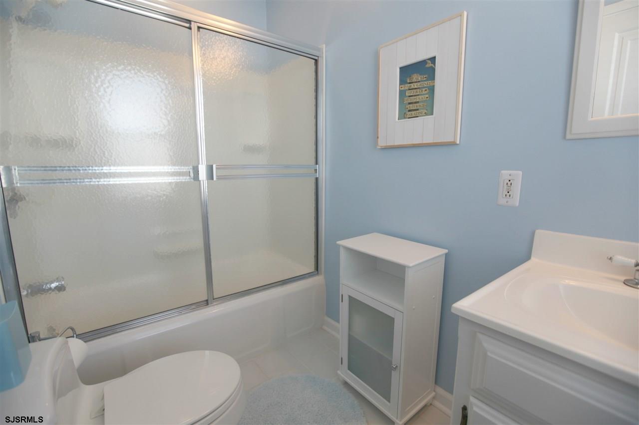 Longport, New Jersey 08403, United States, 3 Bedrooms Bedrooms, ,2 BathroomsBathrooms,Residential,Active,114842