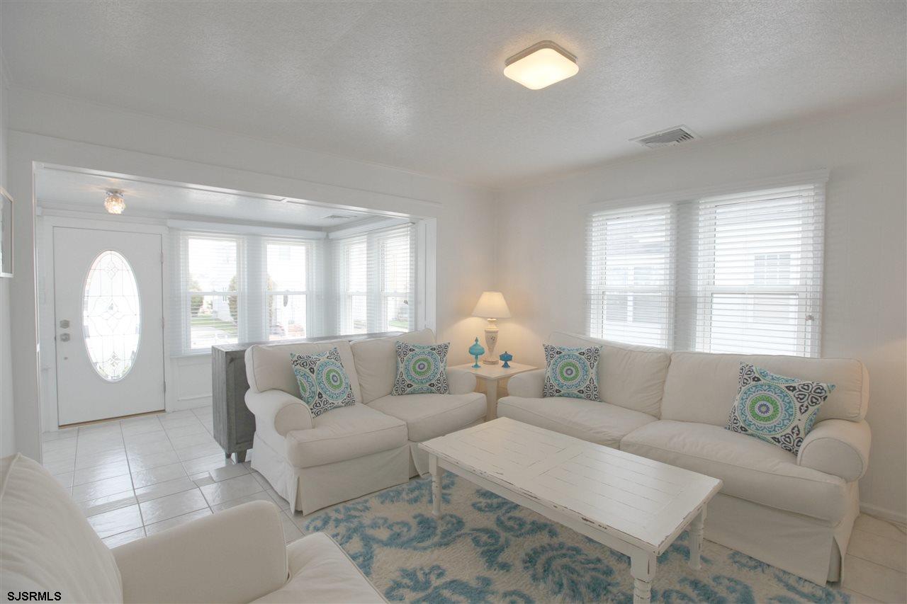 Longport, New Jersey 08403, United States, 3 Bedrooms Bedrooms, ,2 BathroomsBathrooms,Residential,Active,114842