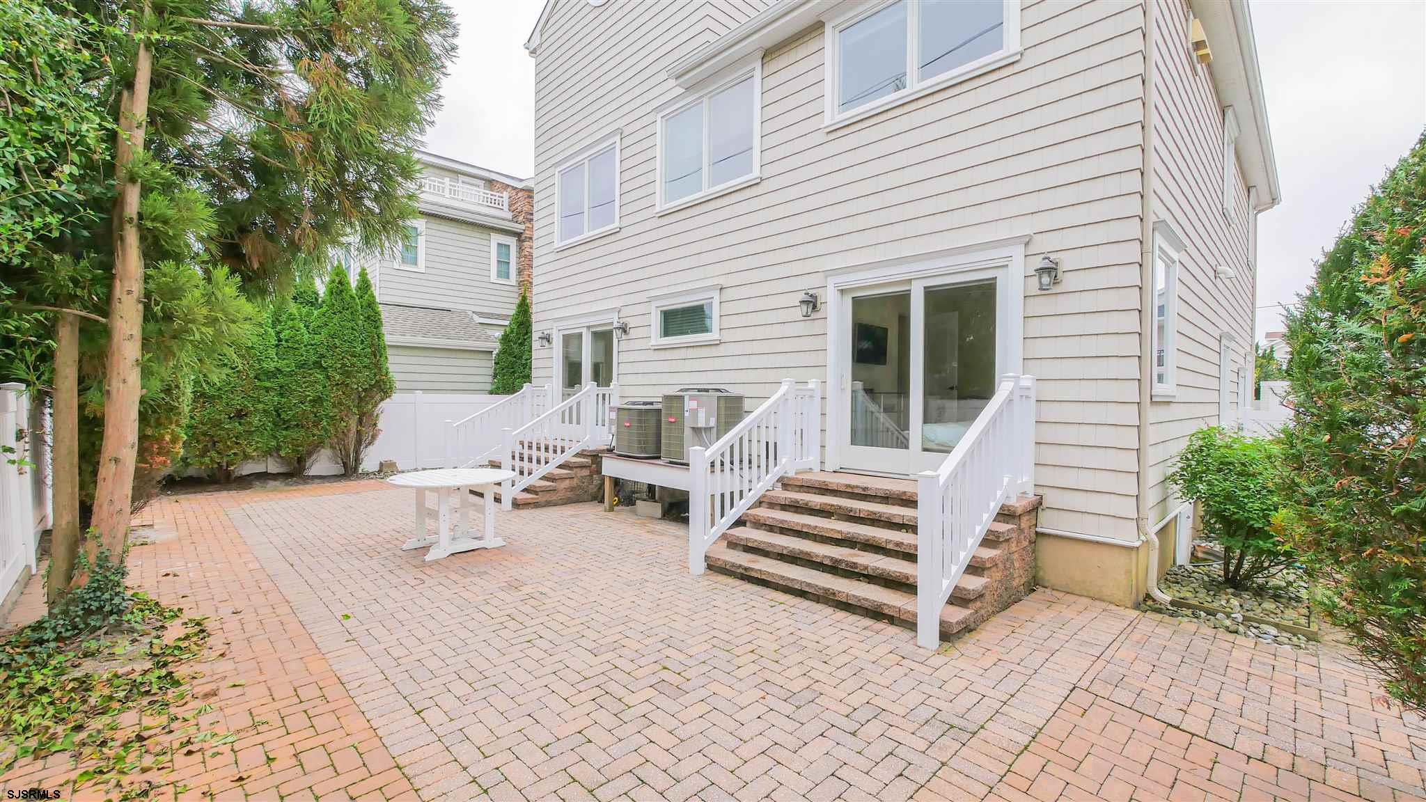 Margate, New Jersey 08402, United States, 4 Bedrooms Bedrooms, ,3 BathroomsBathrooms,Residential,Active,132660
