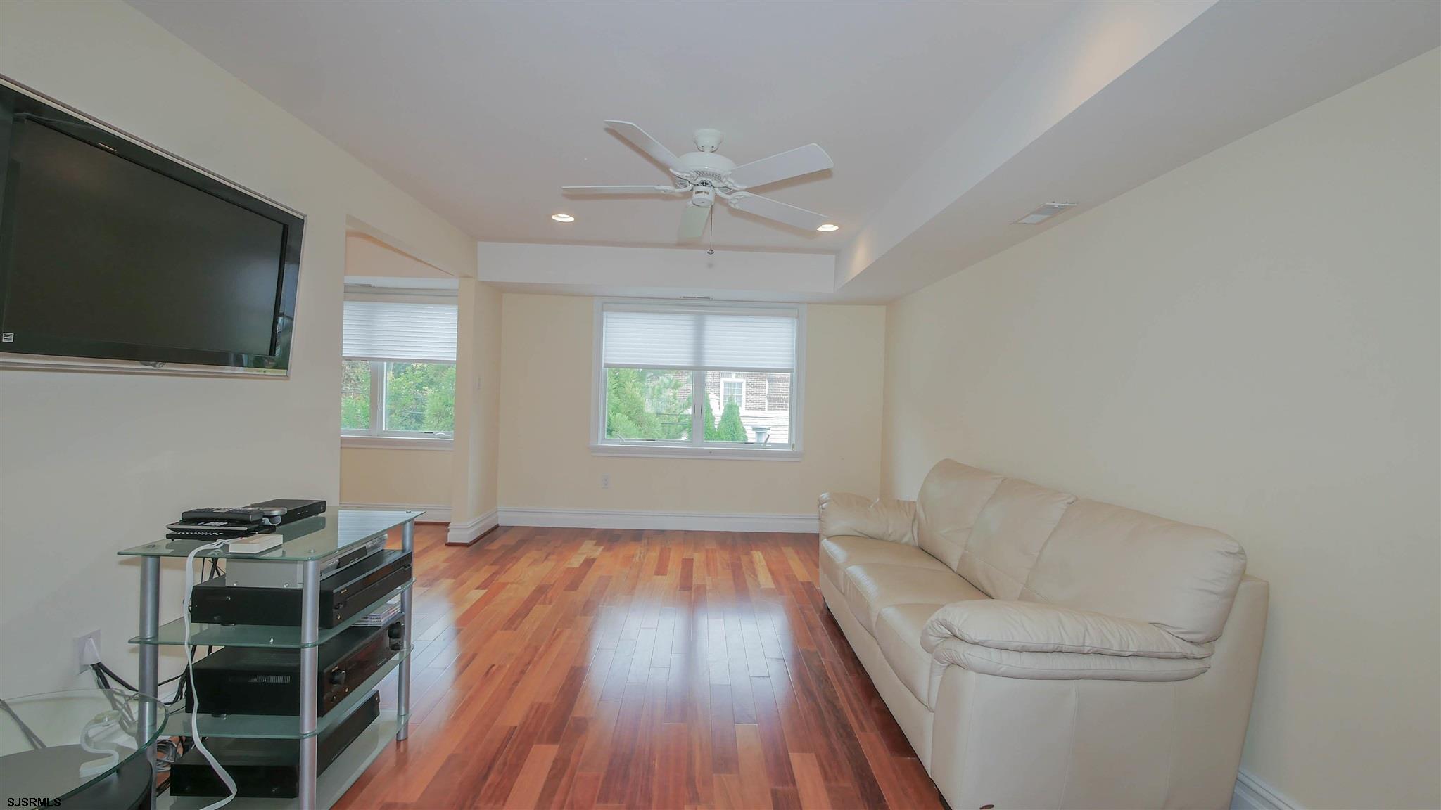 Margate, New Jersey 08402, United States, 4 Bedrooms Bedrooms, ,3 BathroomsBathrooms,Residential,Active,132660