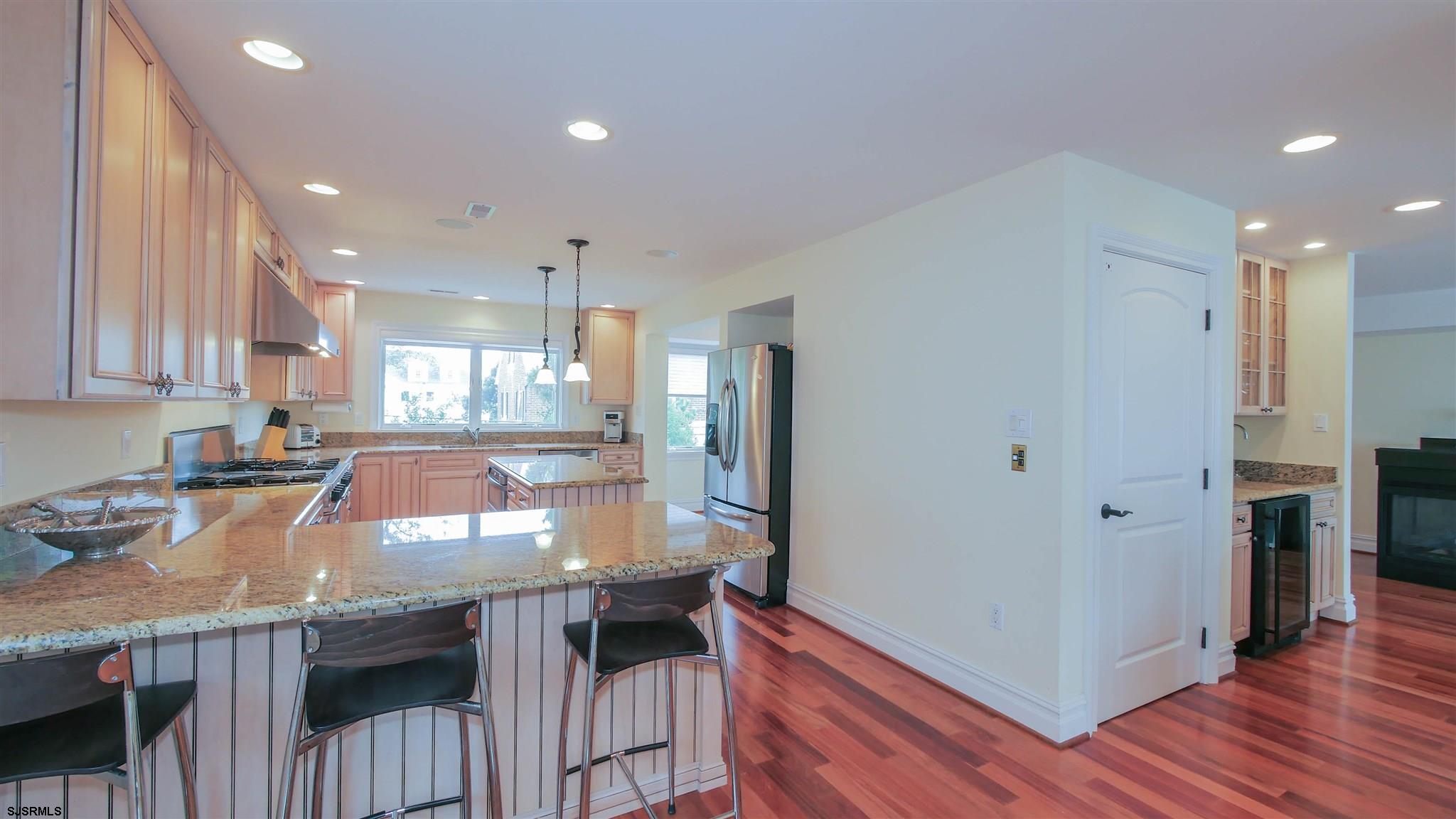 Margate, New Jersey 08402, United States, 4 Bedrooms Bedrooms, ,3 BathroomsBathrooms,Residential,Active,132660