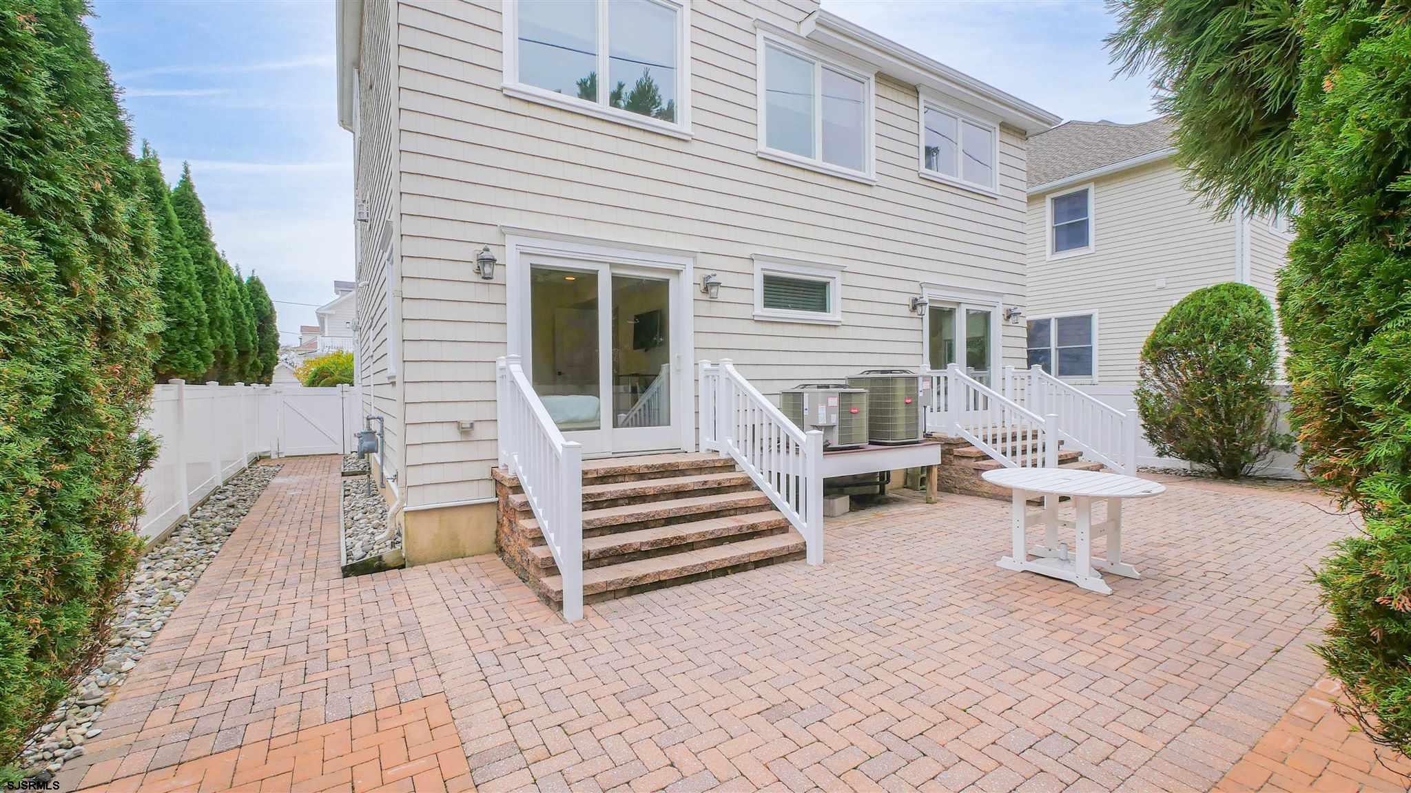 Margate, New Jersey 08402, United States, 4 Bedrooms Bedrooms, ,3 BathroomsBathrooms,Residential,Active,132660