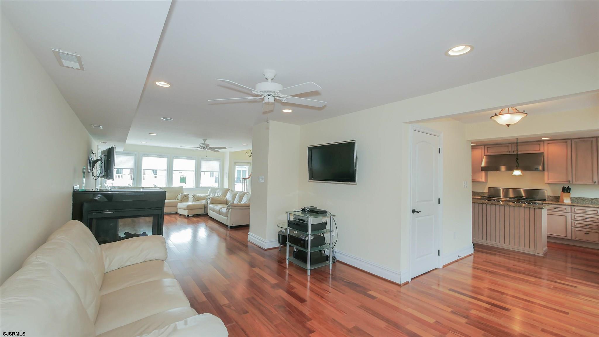 Margate, New Jersey 08402, United States, 4 Bedrooms Bedrooms, ,3 BathroomsBathrooms,Residential,Active,132660