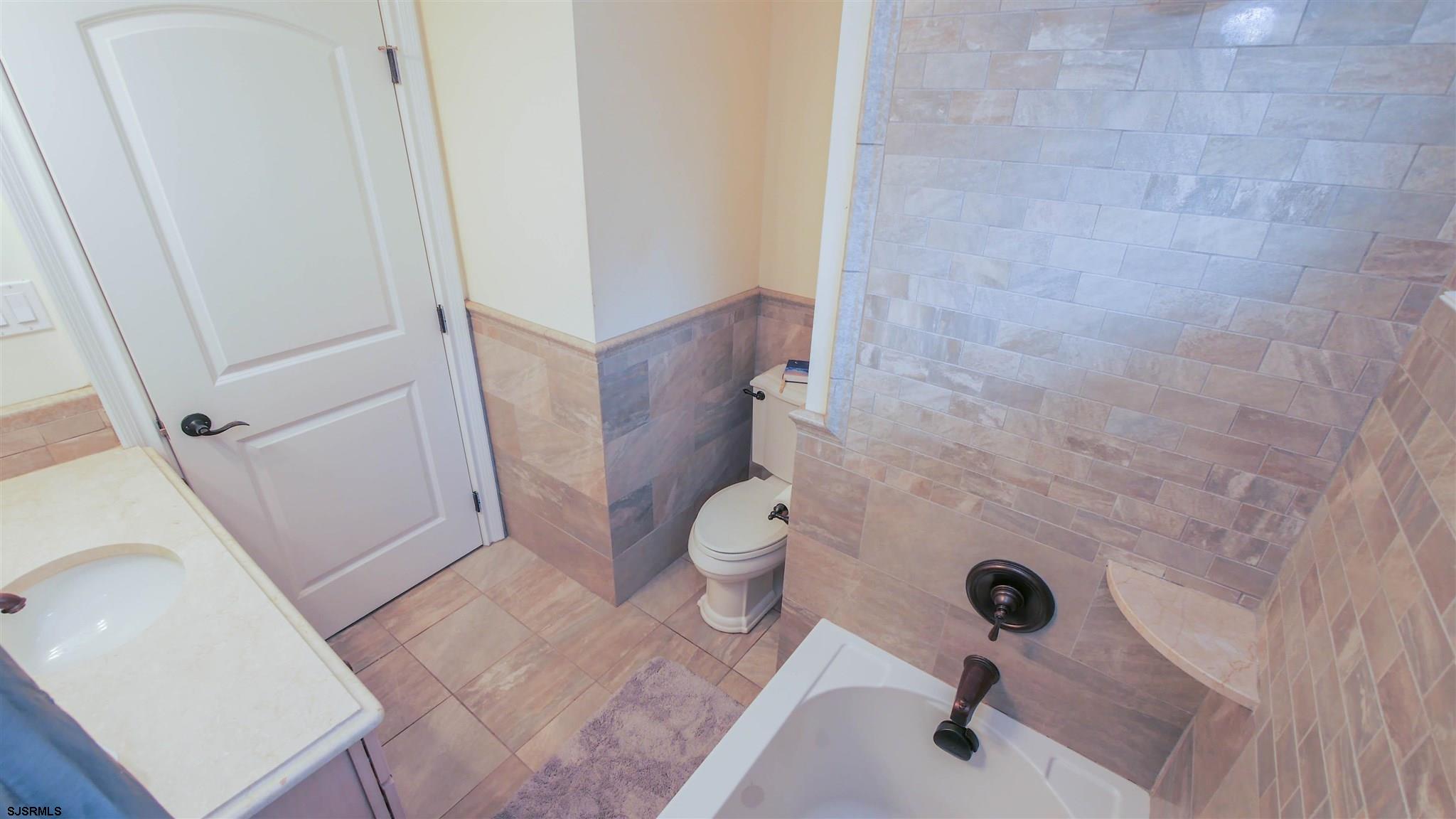 Margate, New Jersey 08402, United States, 4 Bedrooms Bedrooms, ,3 BathroomsBathrooms,Residential,Active,132660