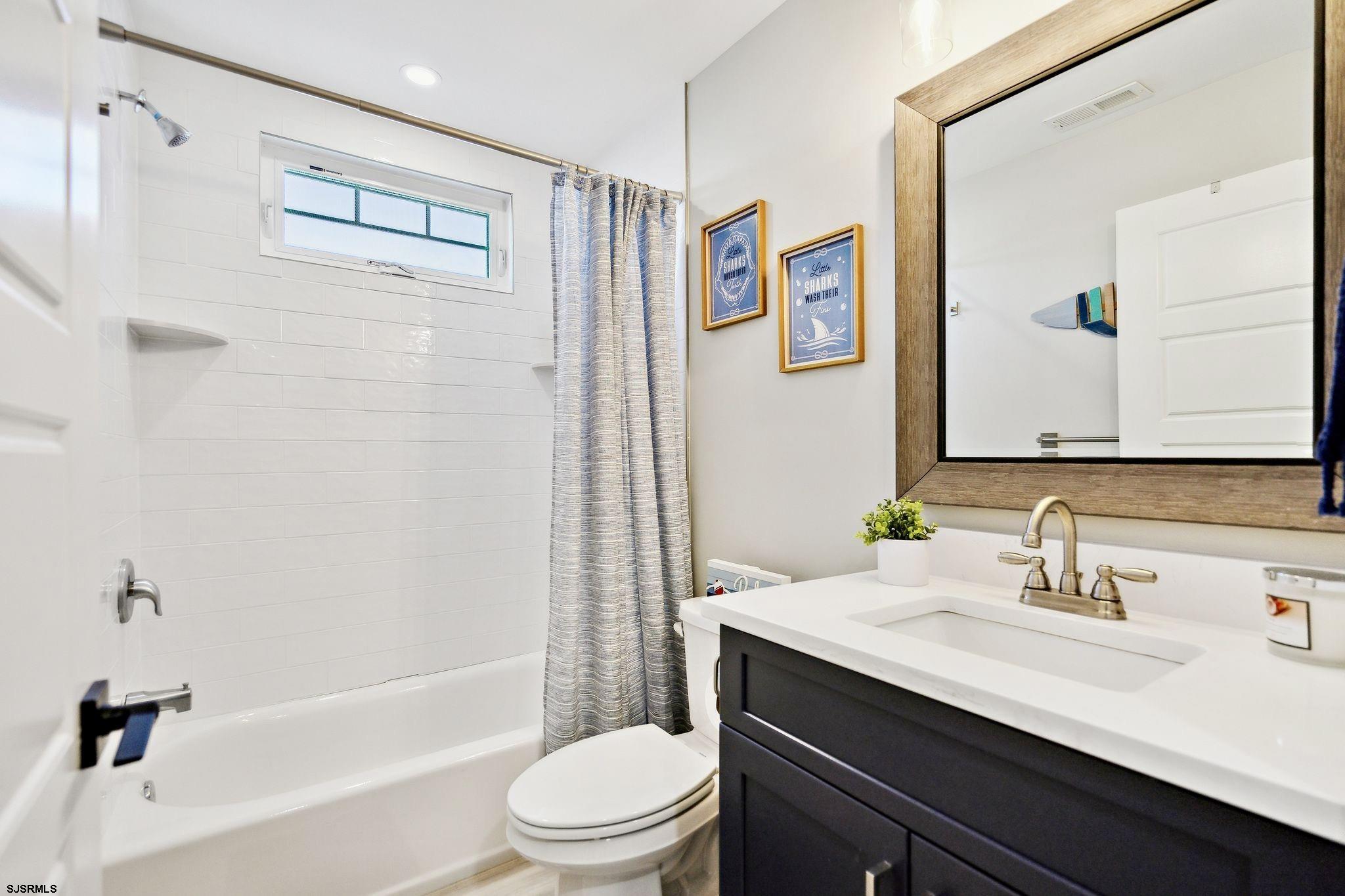 Ocean City, New Jersey 08226, United States, 5 Bedrooms Bedrooms, ,4 BathroomsBathrooms,Residential,Pending,76745