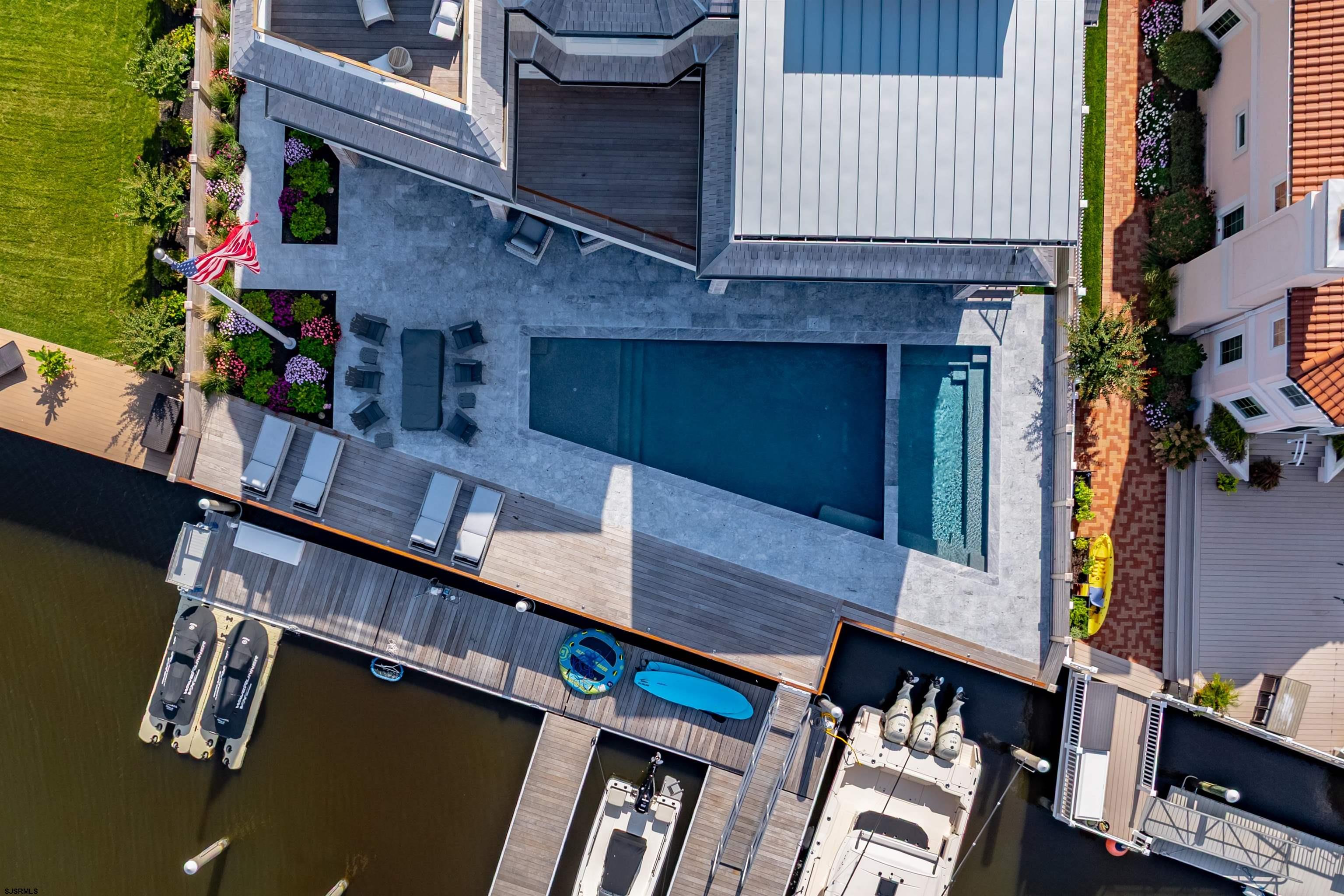 Ocean City, New Jersey 08226, United States, 7 Bedrooms Bedrooms, ,8 BathroomsBathrooms,Residential,Active,256479