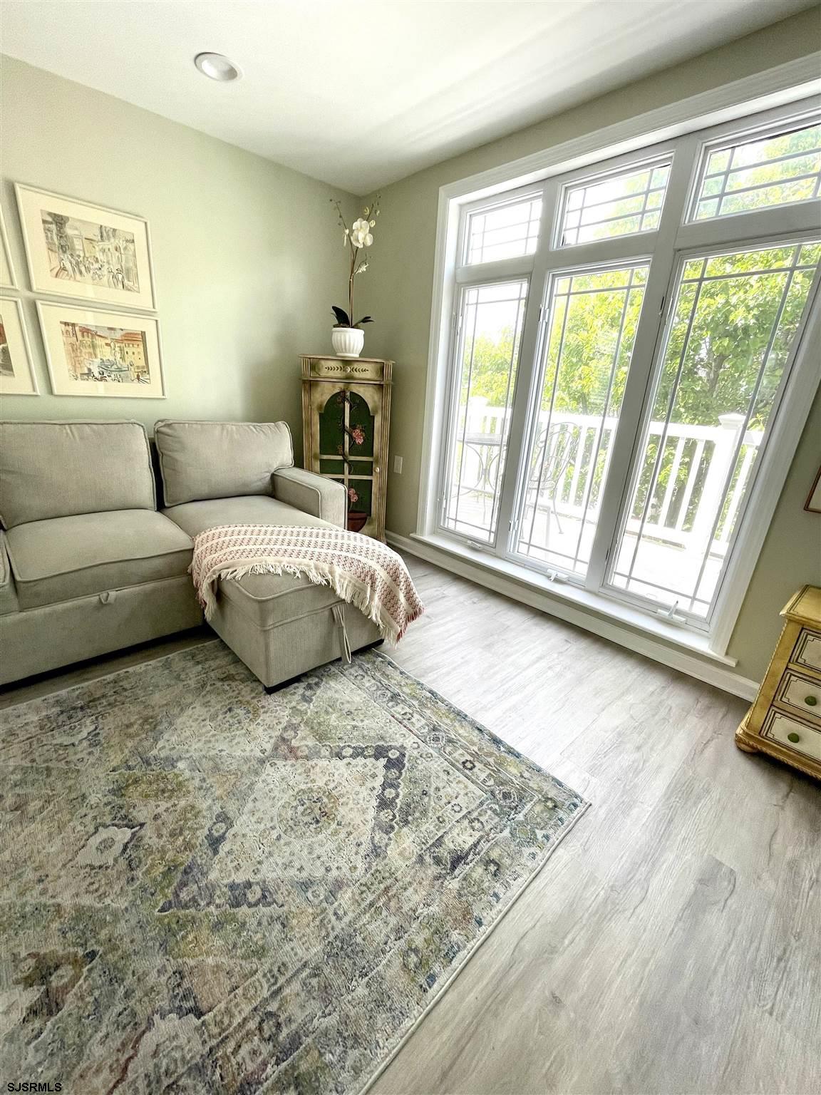 Ventnor, New Jersey 08406, United States, 2 Bedrooms Bedrooms, ,1 BathroomBathrooms,Residential,Active,28244