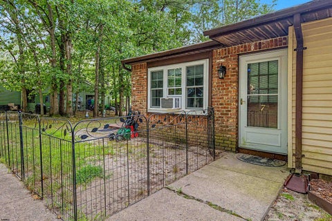 Photo of 7 Driftwood Dr #7, Tuckerton Borough, NJ 08087 (MLS # 611109)