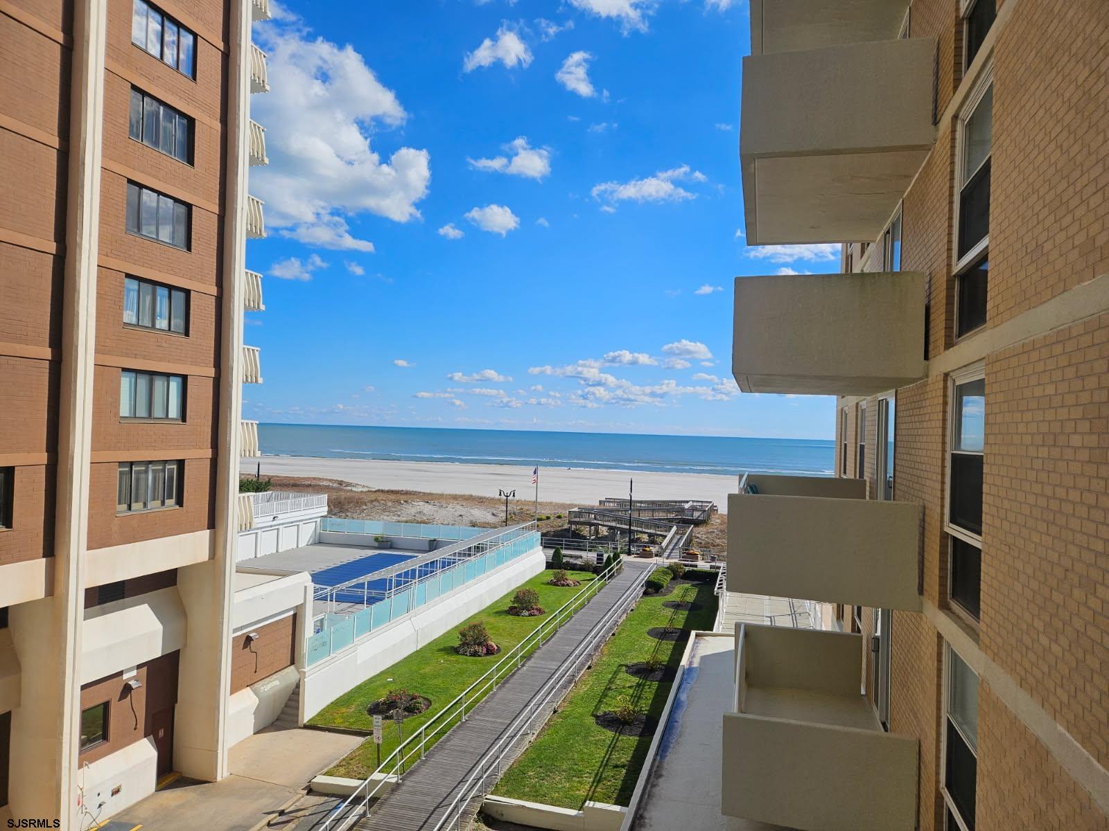 Atlantic City, New Jersey 08401, United States, 1 Bedroom Bedrooms, ,1 BathroomBathrooms,Residential,Active,245705