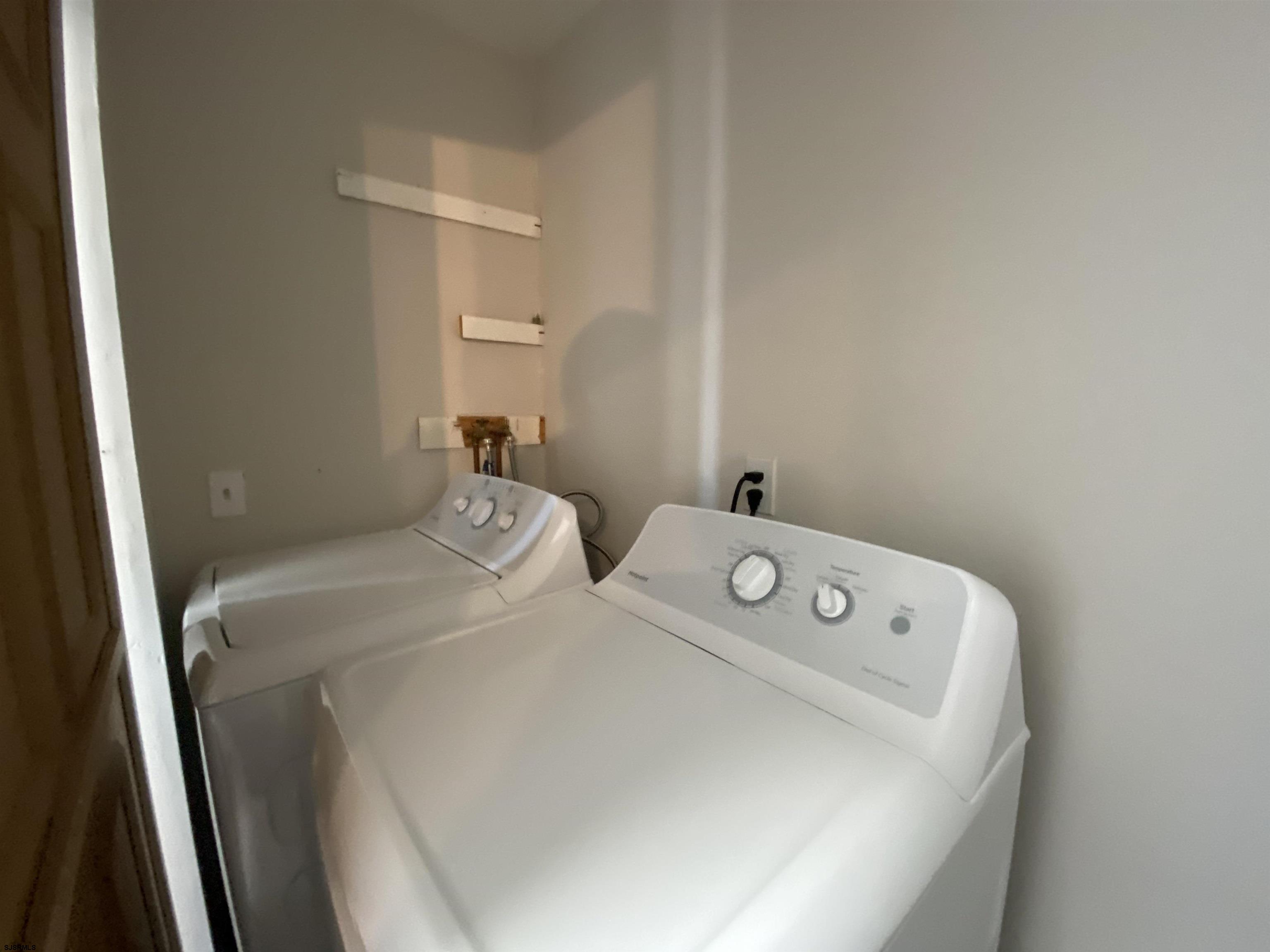 Atlantic City, New Jersey 08401, United States, 4 Bedrooms Bedrooms, ,3 BathroomsBathrooms,Residential,Active,97505