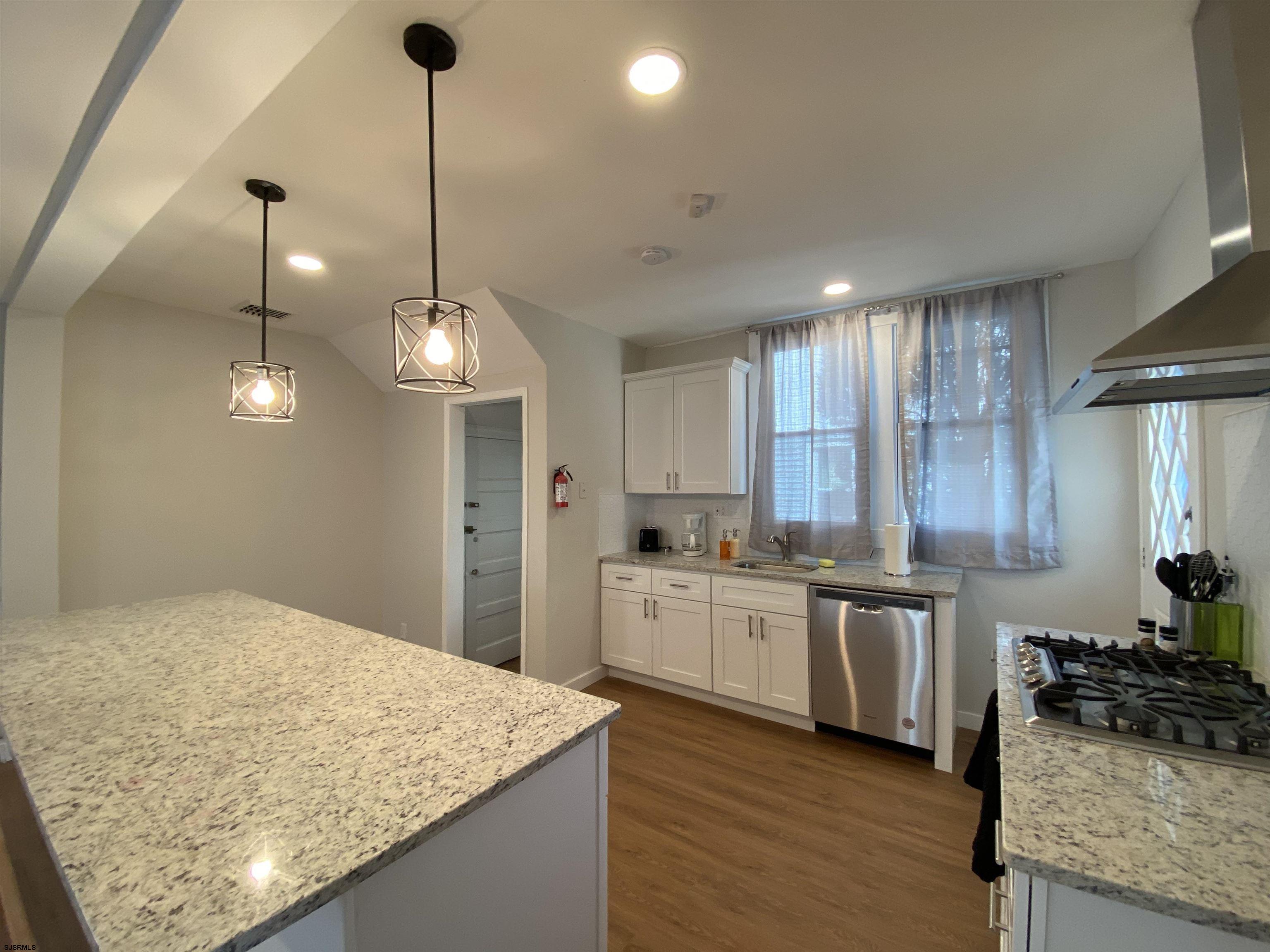 Atlantic City, New Jersey 08401, United States, 4 Bedrooms Bedrooms, ,3 BathroomsBathrooms,Residential,Active,97505