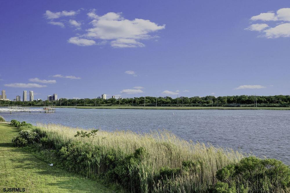 Atlantic City, New Jersey 08401, United States, 5 Bedrooms Bedrooms, ,3 BathroomsBathrooms,Residential,Active,42444